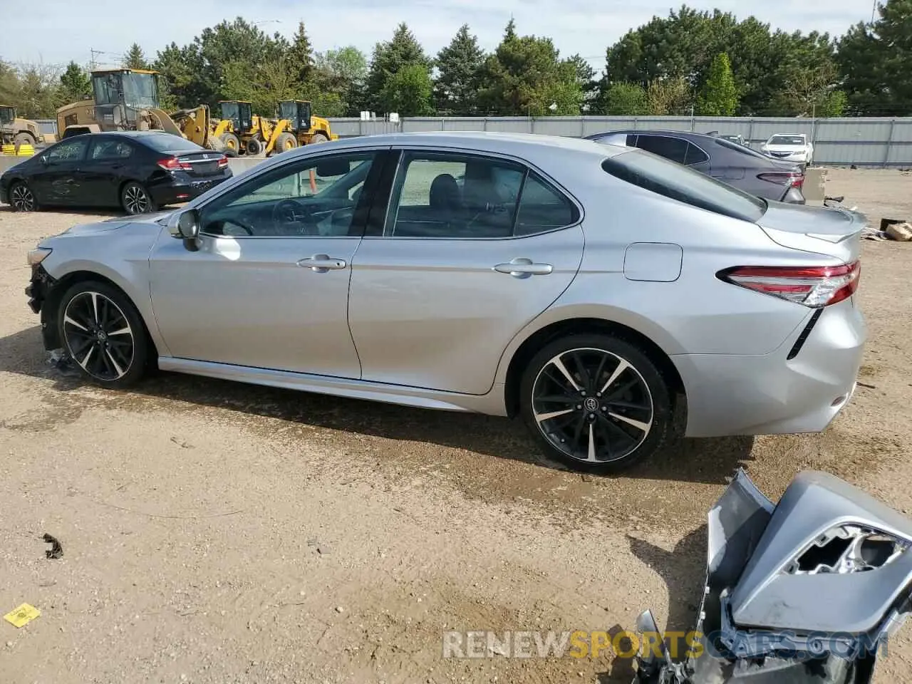 2 Photograph of a damaged car 4T1B61HK6KU299472 TOYOTA CAMRY 2019