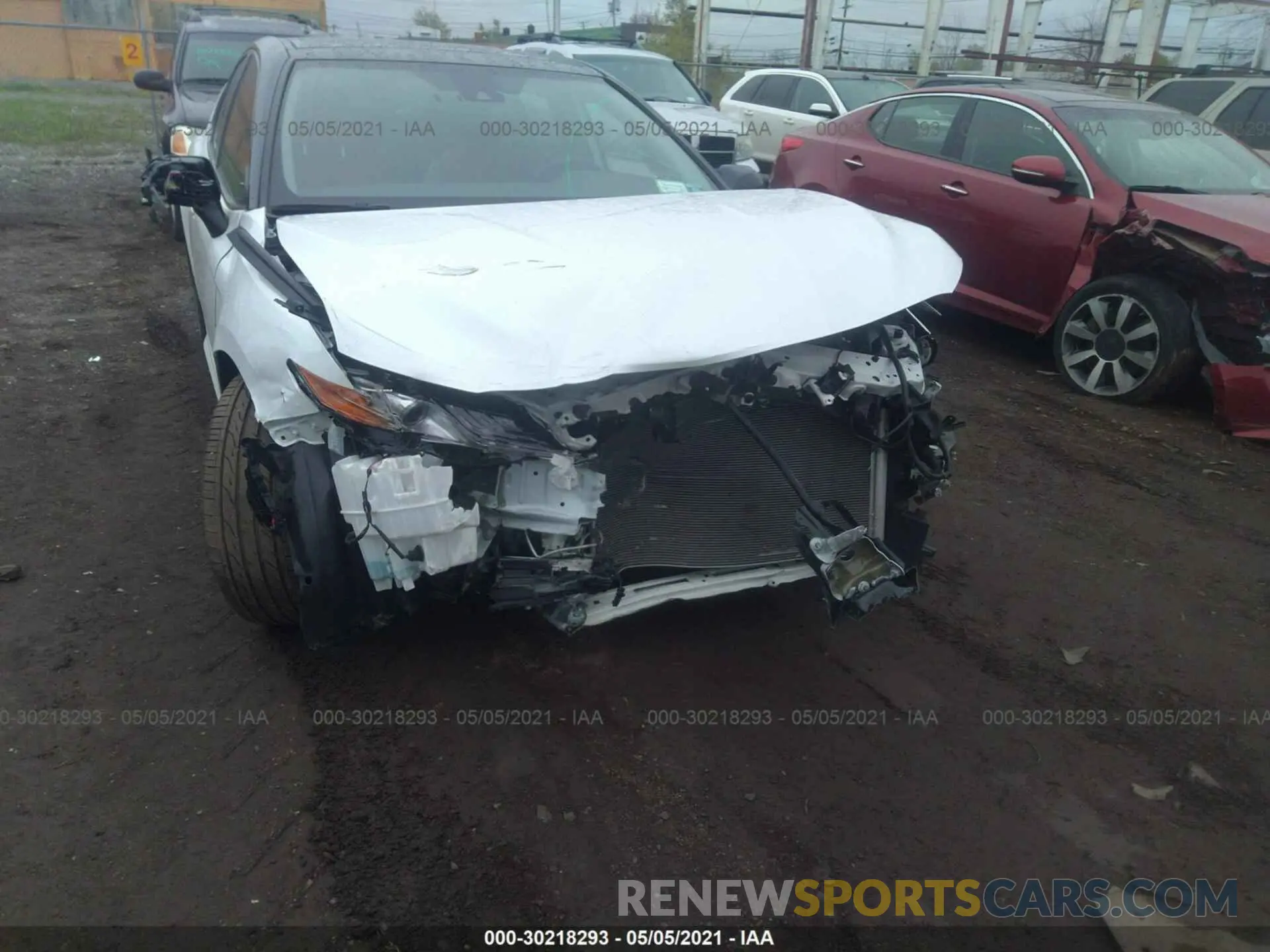 6 Photograph of a damaged car 4T1B61HK6KU299763 TOYOTA CAMRY 2019