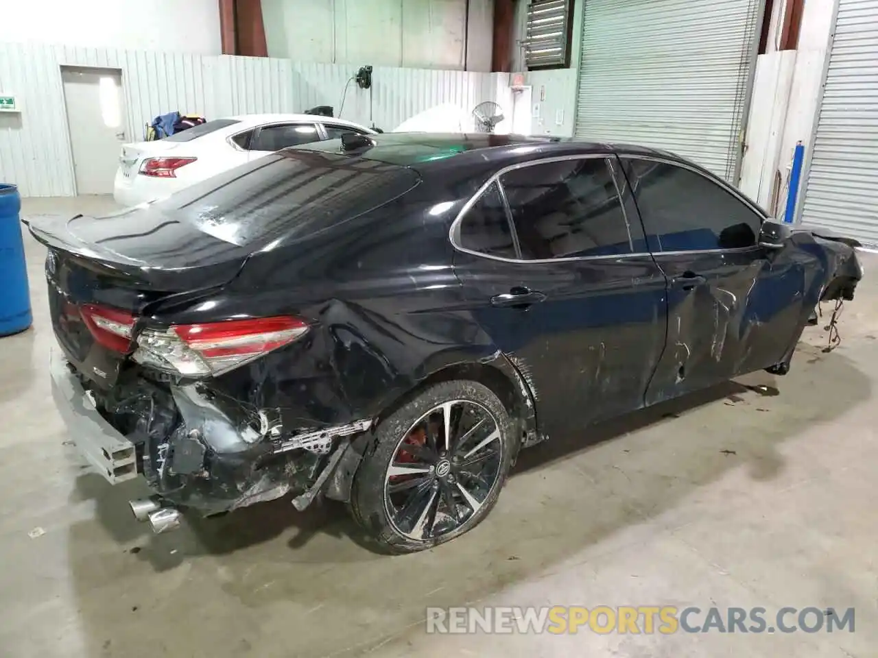 3 Photograph of a damaged car 4T1B61HK6KU696857 TOYOTA CAMRY 2019