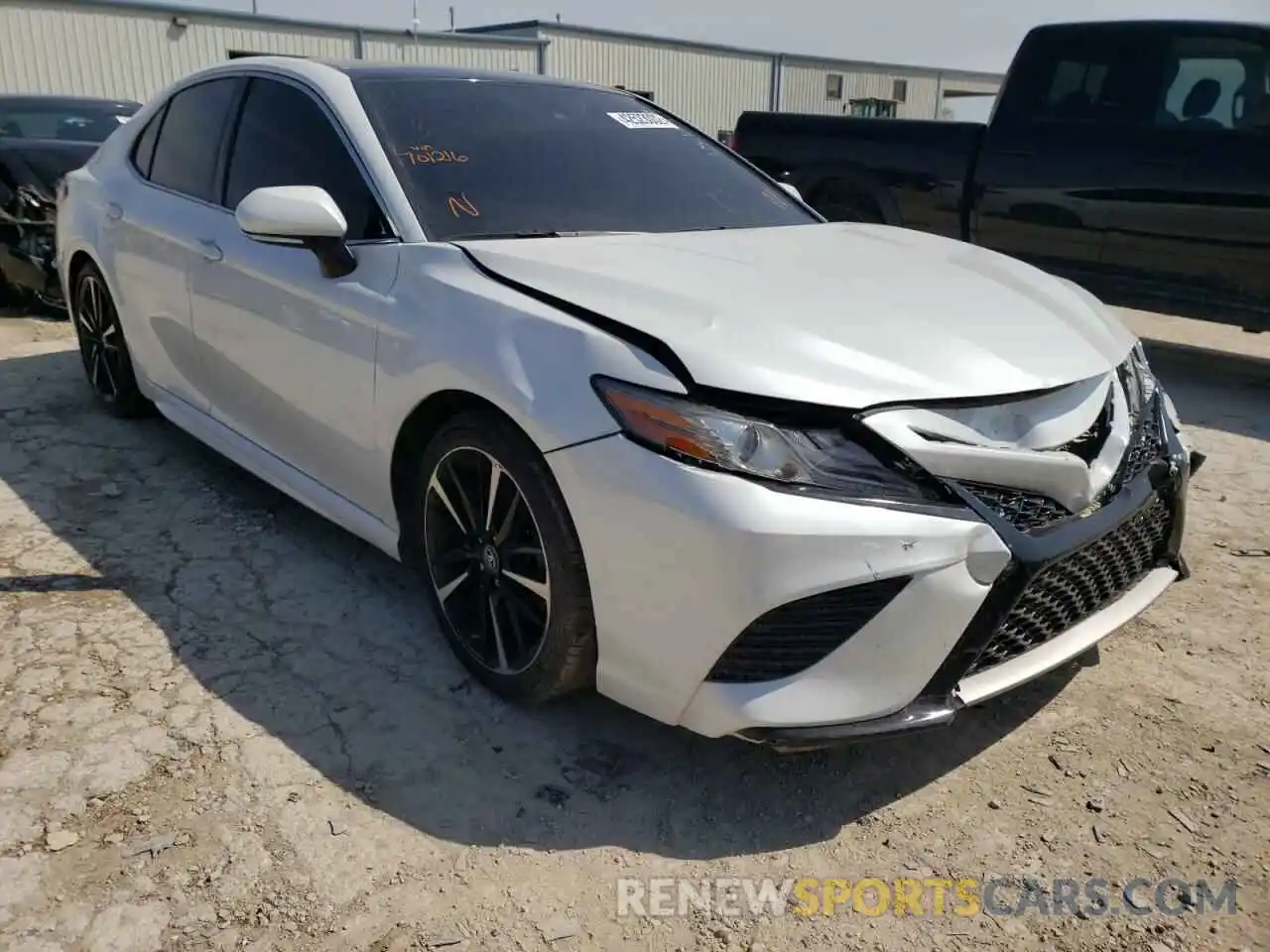 1 Photograph of a damaged car 4T1B61HK6KU701216 TOYOTA CAMRY 2019