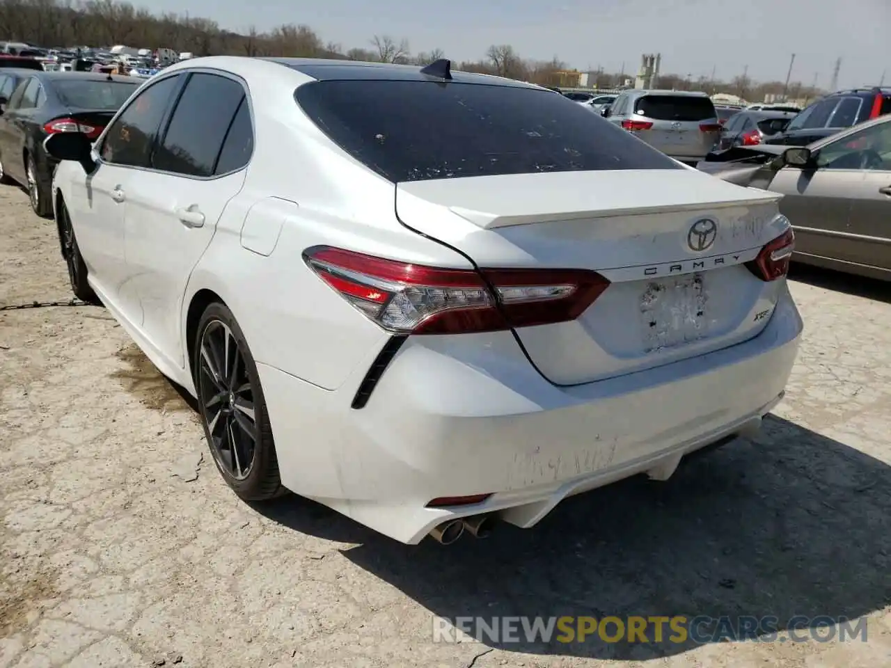 3 Photograph of a damaged car 4T1B61HK6KU701216 TOYOTA CAMRY 2019