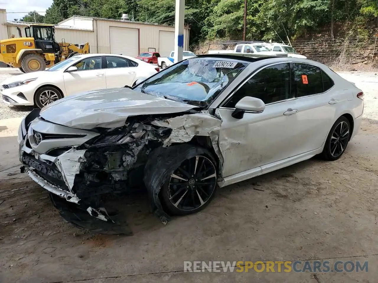 1 Photograph of a damaged car 4T1B61HK6KU741599 TOYOTA CAMRY 2019