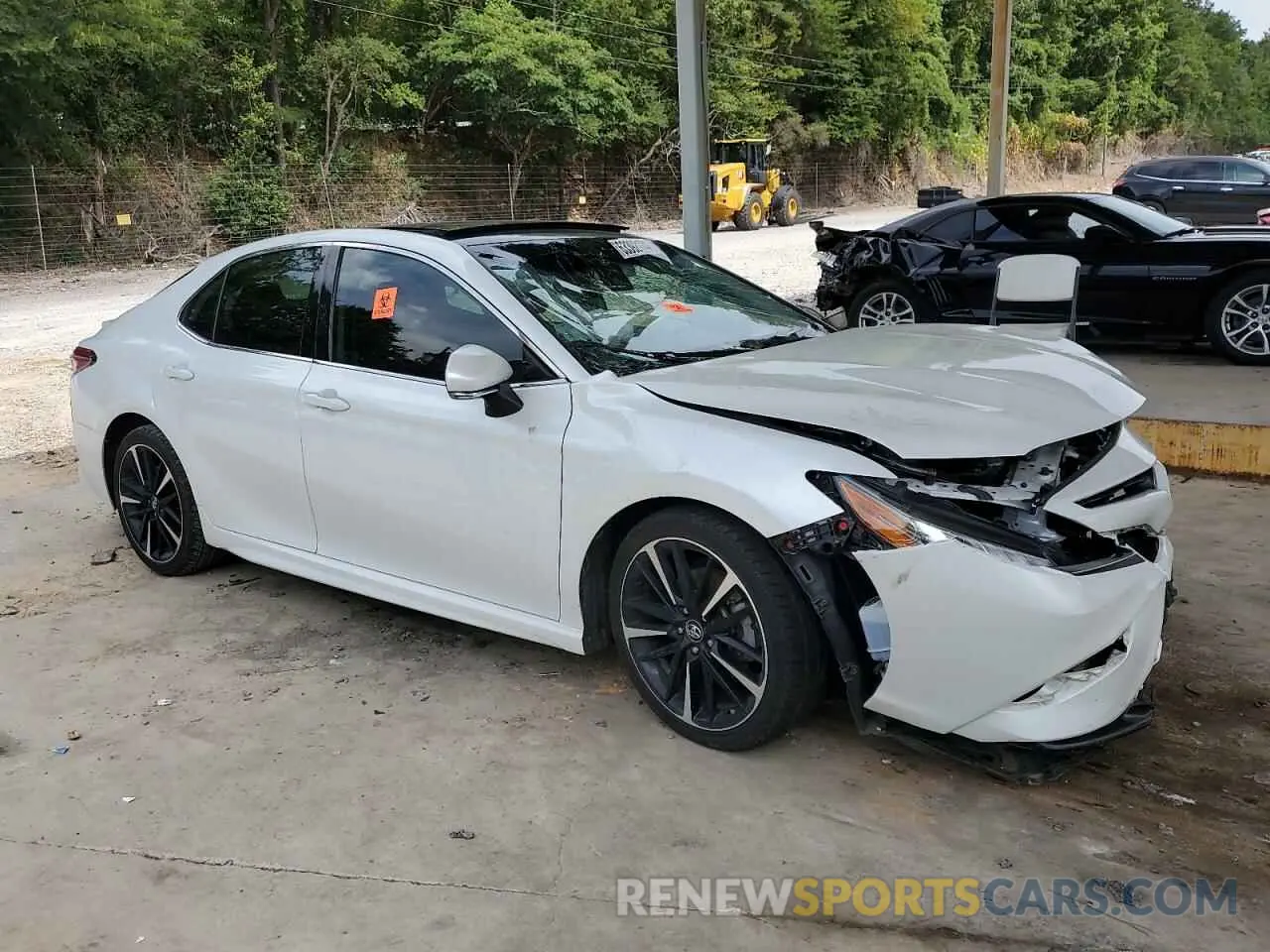4 Photograph of a damaged car 4T1B61HK6KU741599 TOYOTA CAMRY 2019