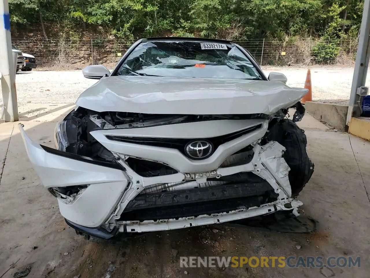 5 Photograph of a damaged car 4T1B61HK6KU741599 TOYOTA CAMRY 2019