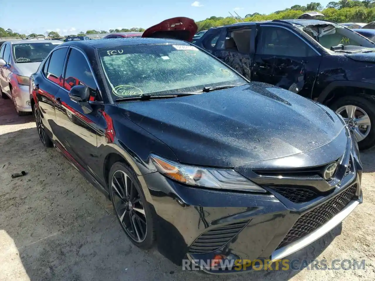 1 Photograph of a damaged car 4T1B61HK6KU762811 TOYOTA CAMRY 2019