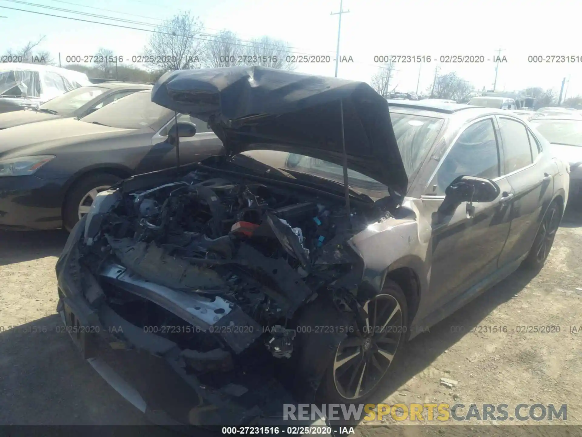 2 Photograph of a damaged car 4T1B61HK6KU855621 TOYOTA CAMRY 2019