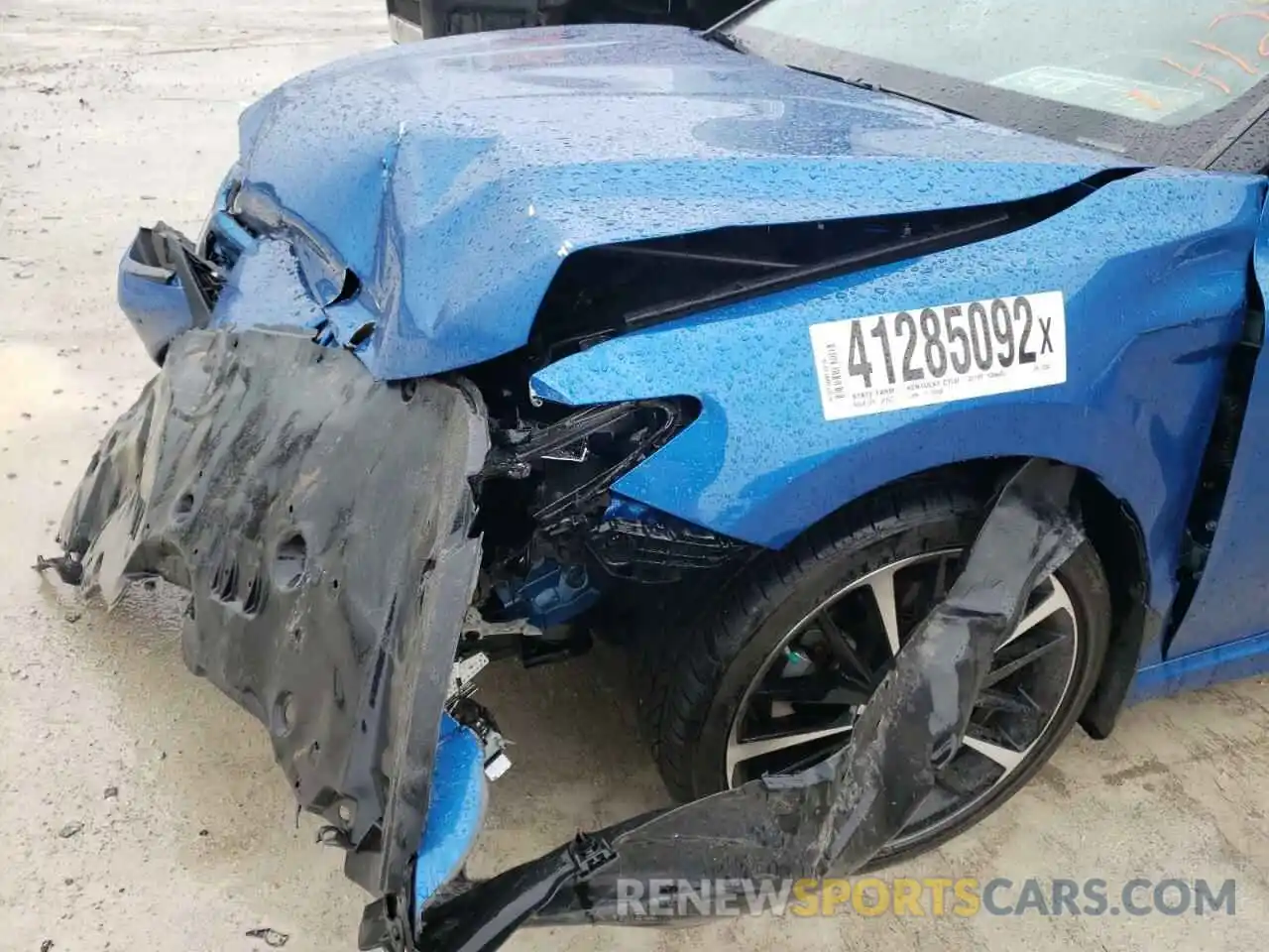 9 Photograph of a damaged car 4T1B61HK7KU175338 TOYOTA CAMRY 2019