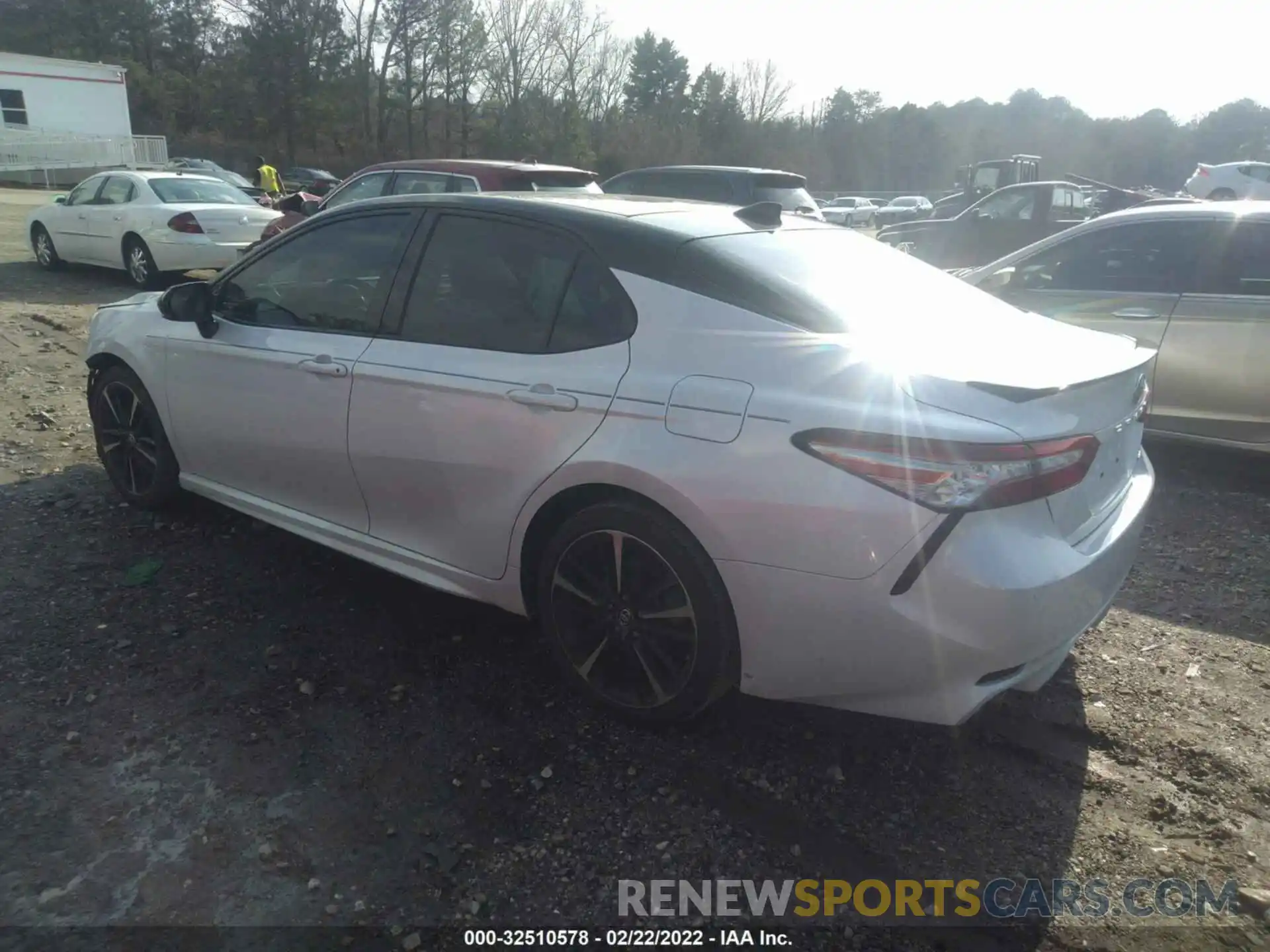 3 Photograph of a damaged car 4T1B61HK7KU180121 TOYOTA CAMRY 2019