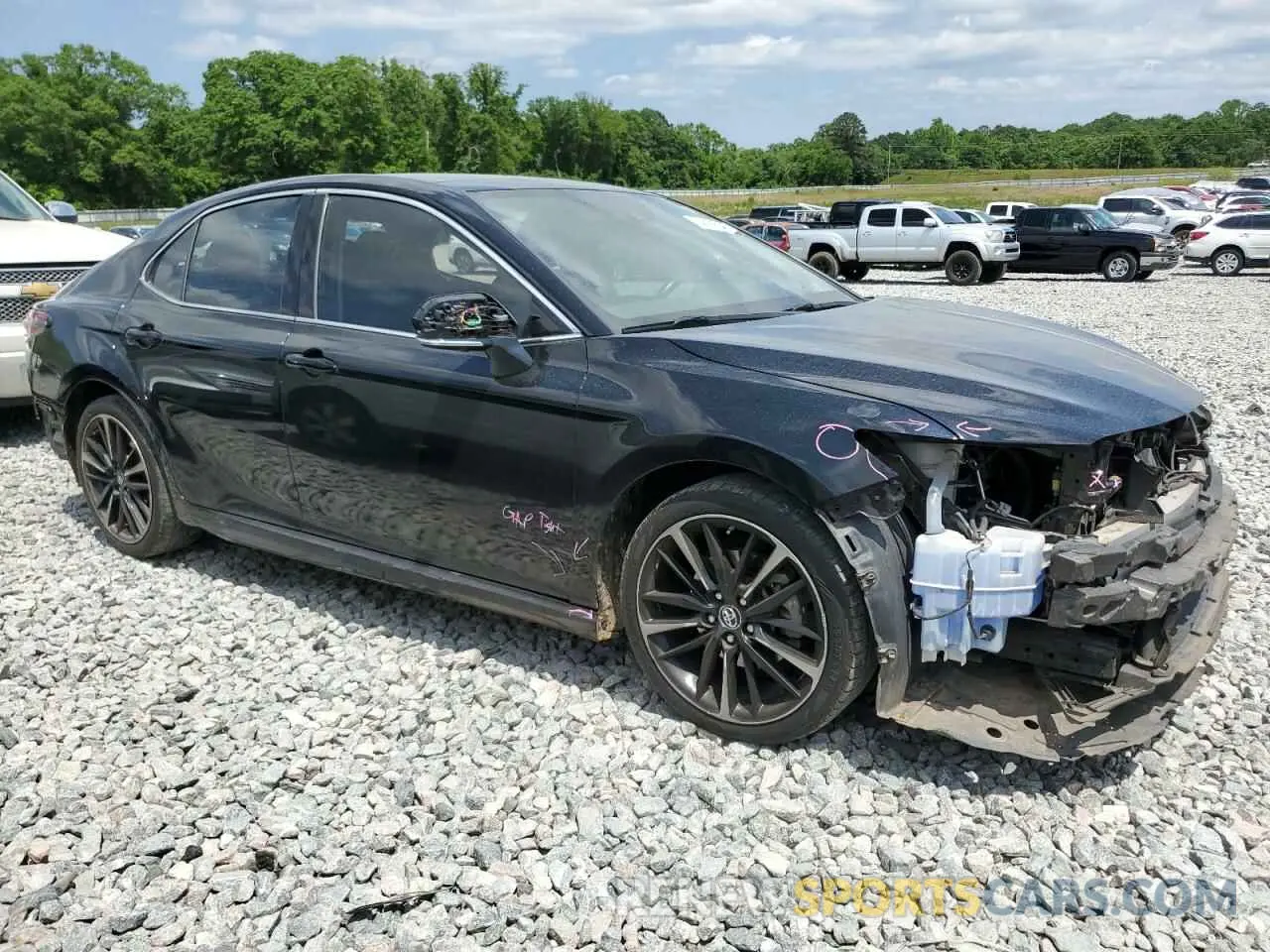 4 Photograph of a damaged car 4T1B61HK7KU185920 TOYOTA CAMRY 2019