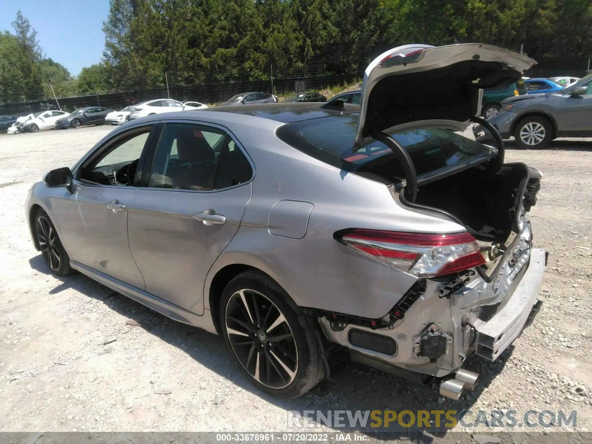 3 Photograph of a damaged car 4T1B61HK7KU186727 TOYOTA CAMRY 2019