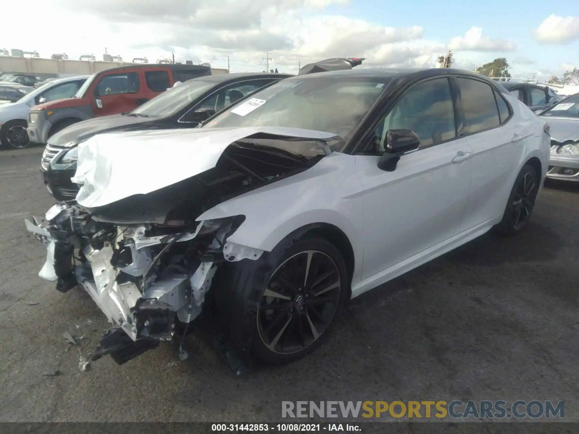 2 Photograph of a damaged car 4T1B61HK7KU190504 TOYOTA CAMRY 2019