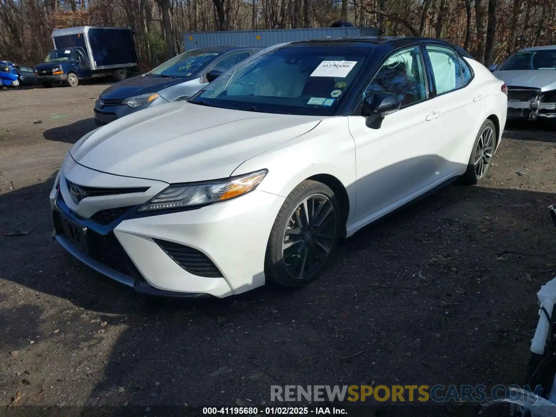 2 Photograph of a damaged car 4T1B61HK7KU205566 TOYOTA CAMRY 2019