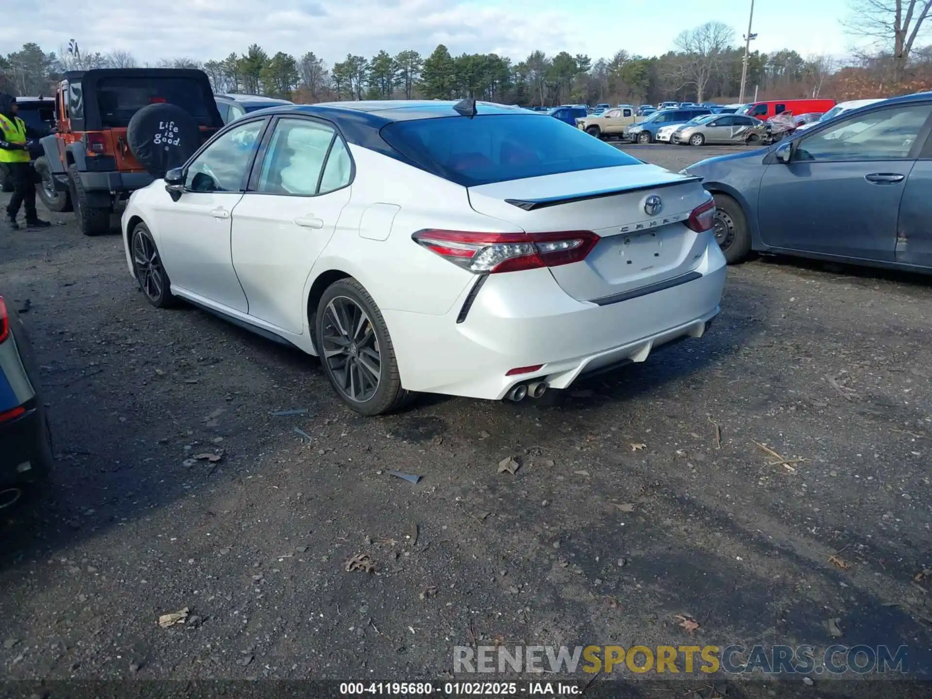 3 Photograph of a damaged car 4T1B61HK7KU205566 TOYOTA CAMRY 2019