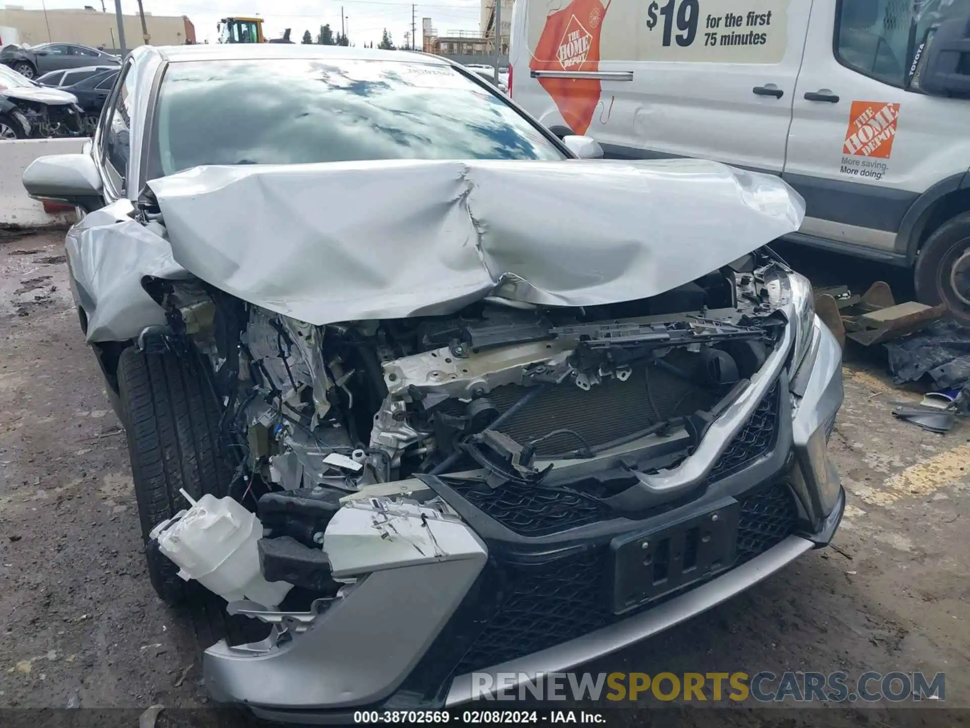 6 Photograph of a damaged car 4T1B61HK7KU207706 TOYOTA CAMRY 2019