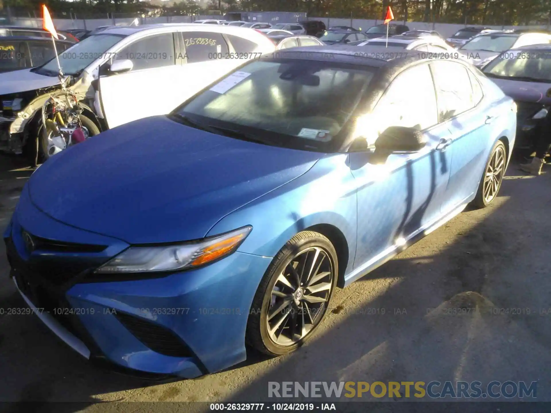 2 Photograph of a damaged car 4T1B61HK7KU212050 TOYOTA CAMRY 2019