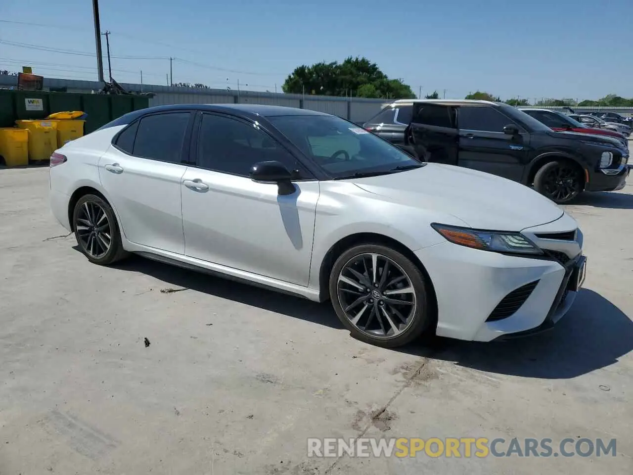 4 Photograph of a damaged car 4T1B61HK7KU217961 TOYOTA CAMRY 2019