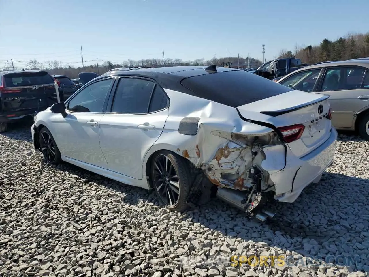 2 Photograph of a damaged car 4T1B61HK7KU225168 TOYOTA CAMRY 2019