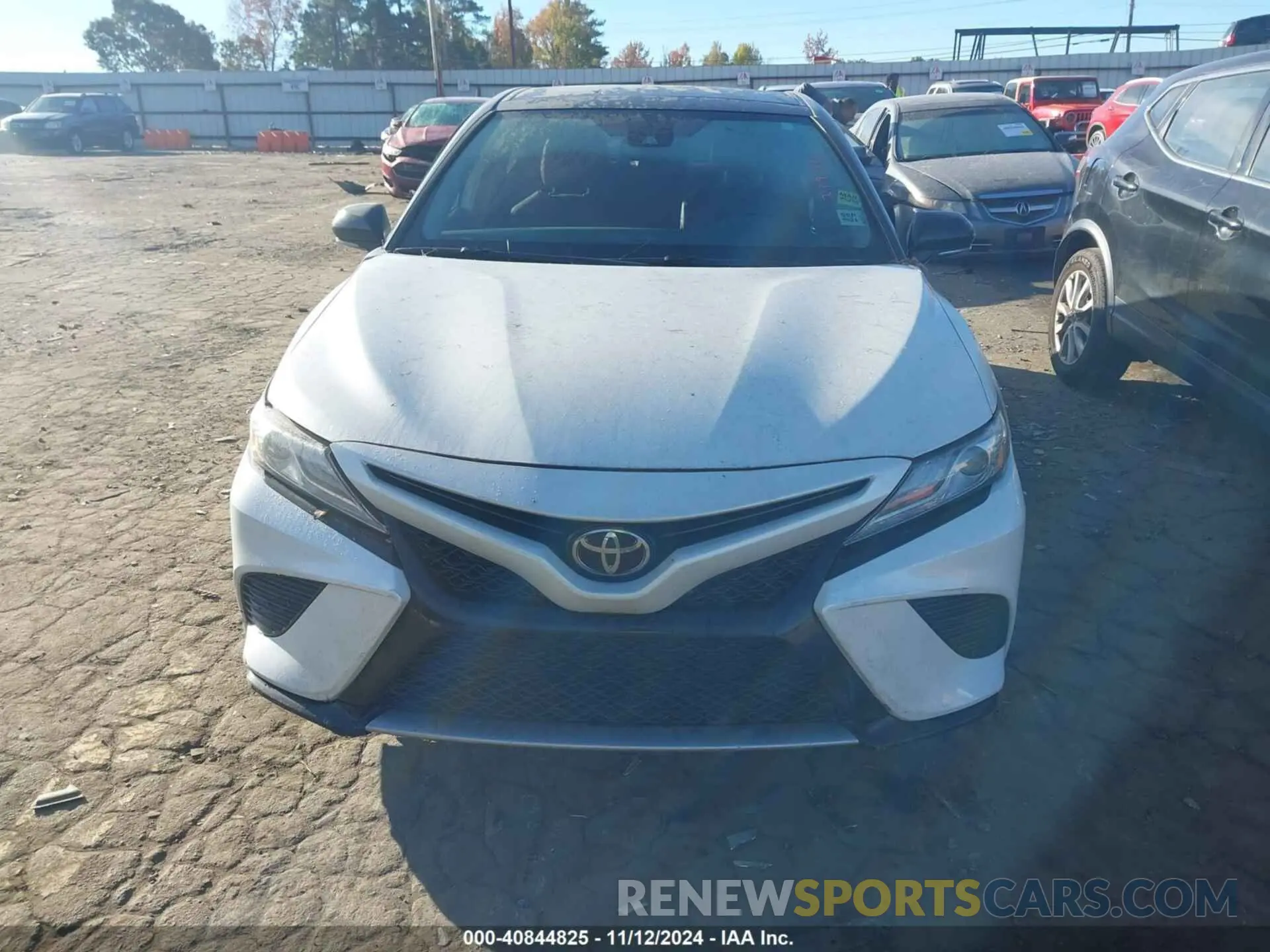 12 Photograph of a damaged car 4T1B61HK7KU239796 TOYOTA CAMRY 2019