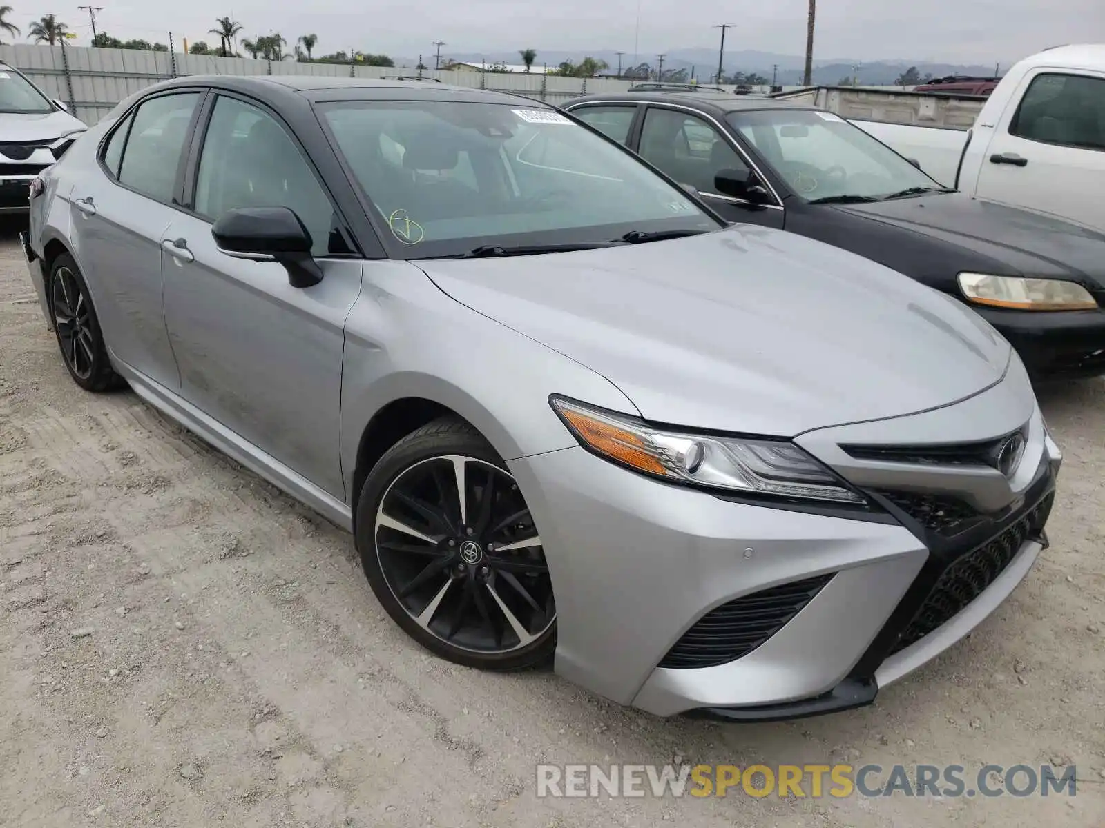 1 Photograph of a damaged car 4T1B61HK7KU243329 TOYOTA CAMRY 2019