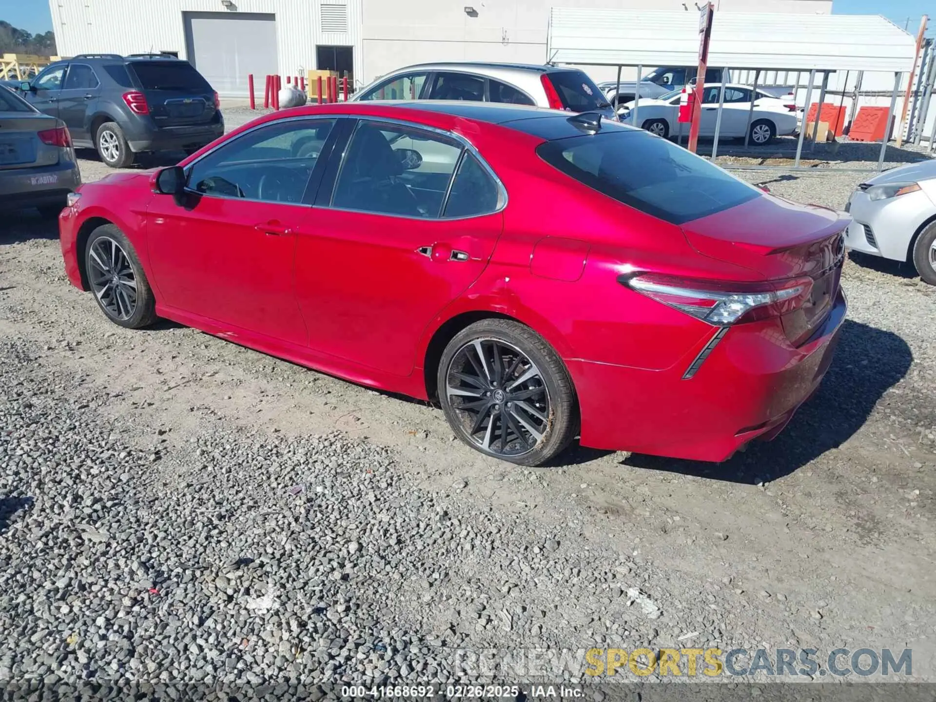 3 Photograph of a damaged car 4T1B61HK7KU252273 TOYOTA CAMRY 2019