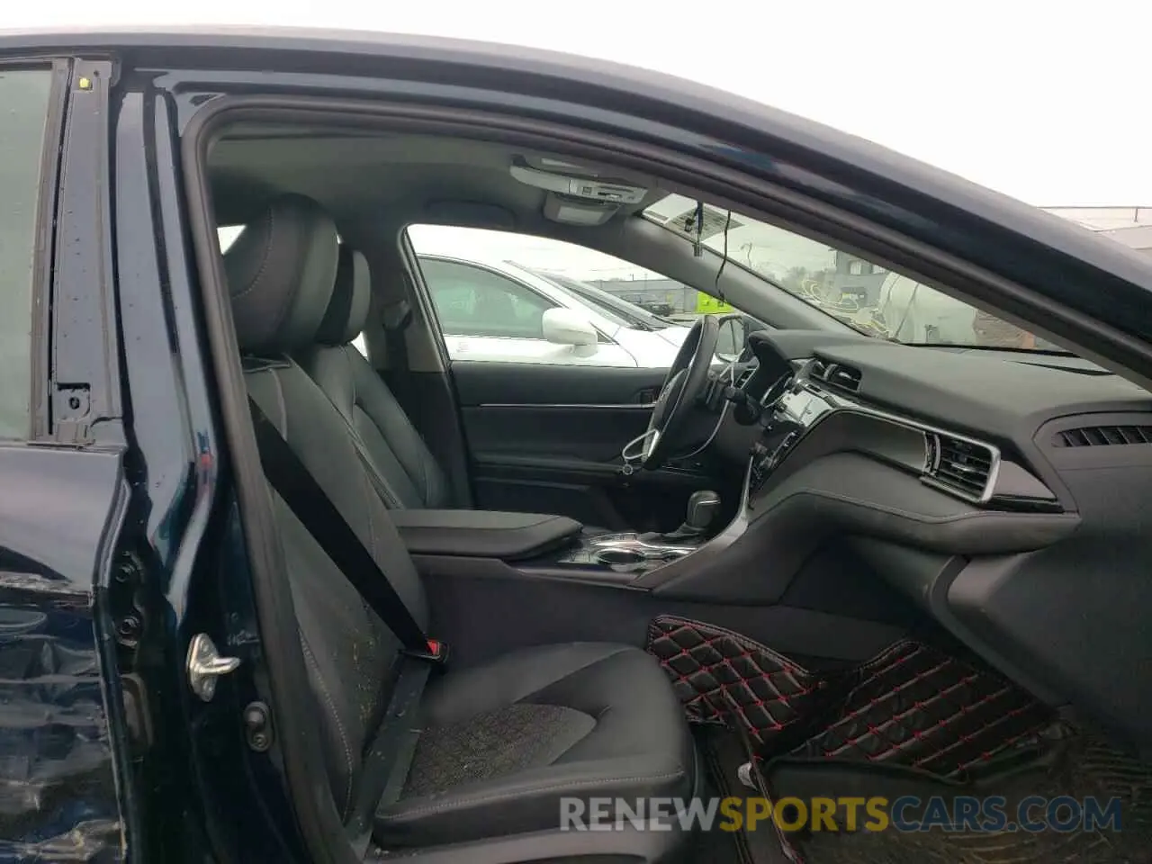 5 Photograph of a damaged car 4T1B61HK7KU276735 TOYOTA CAMRY 2019