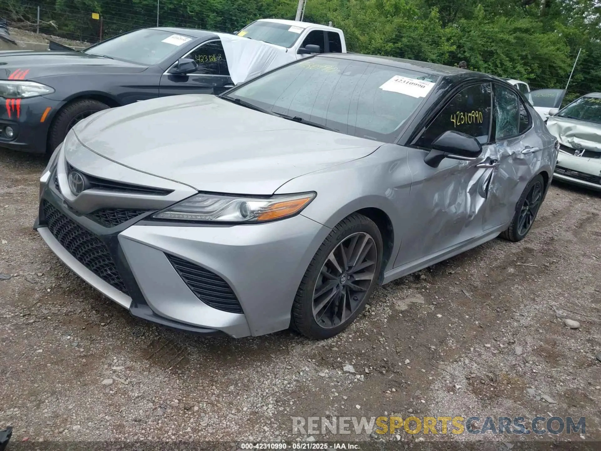 2 Photograph of a damaged car 4T1B61HK7KU276993 TOYOTA CAMRY 2019