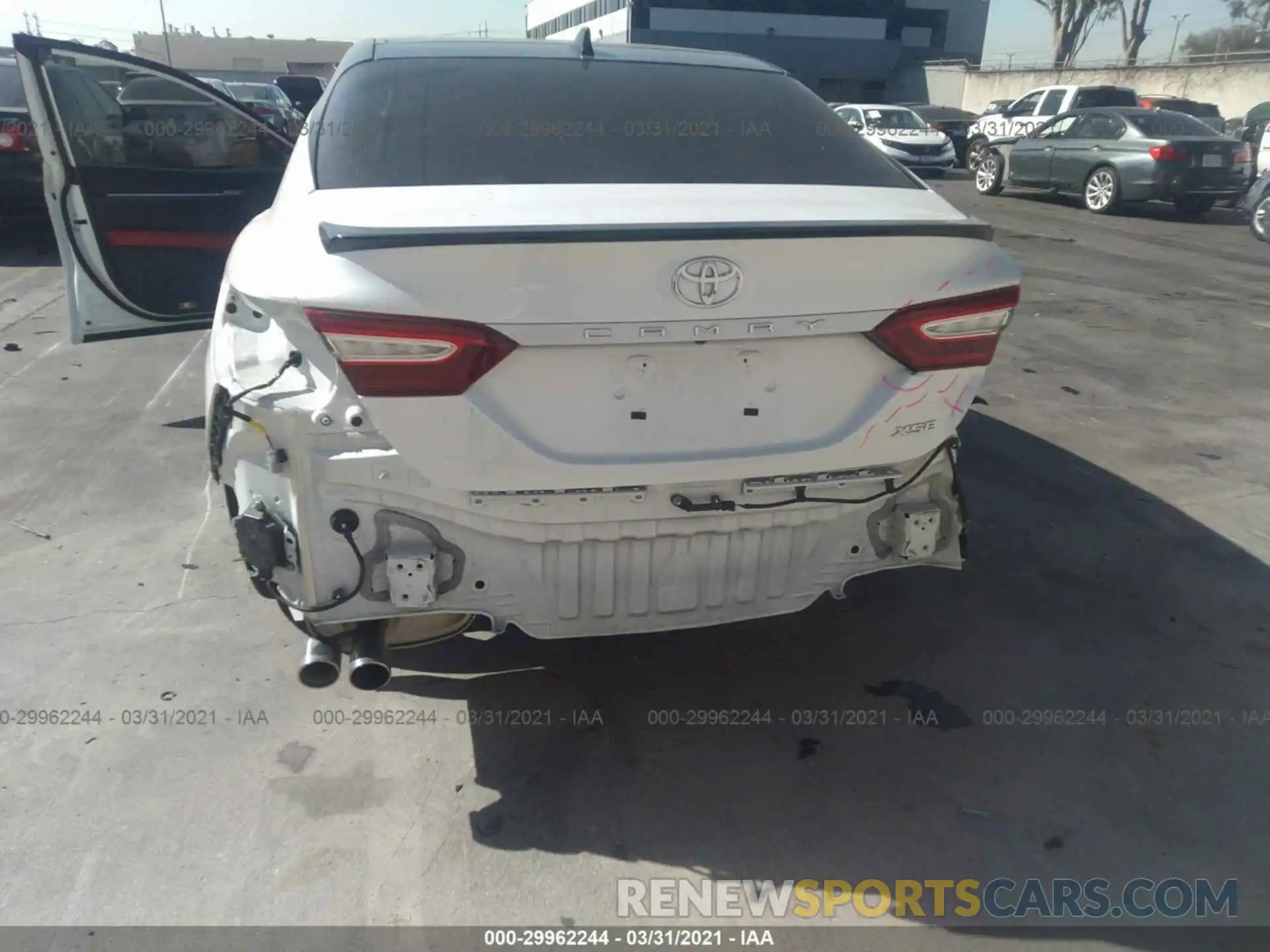 6 Photograph of a damaged car 4T1B61HK7KU282311 TOYOTA CAMRY 2019