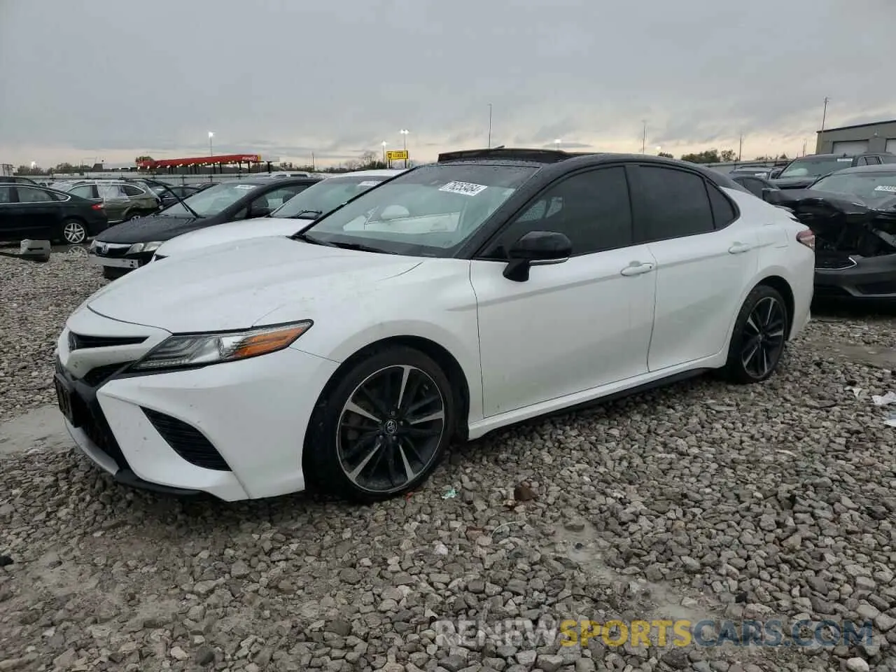 1 Photograph of a damaged car 4T1B61HK7KU283684 TOYOTA CAMRY 2019