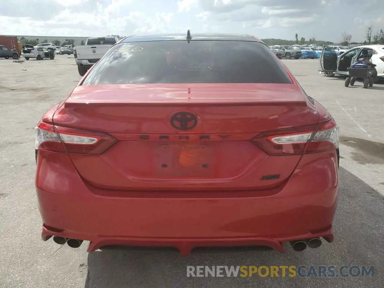 6 Photograph of a damaged car 4T1B61HK7KU284107 TOYOTA CAMRY 2019