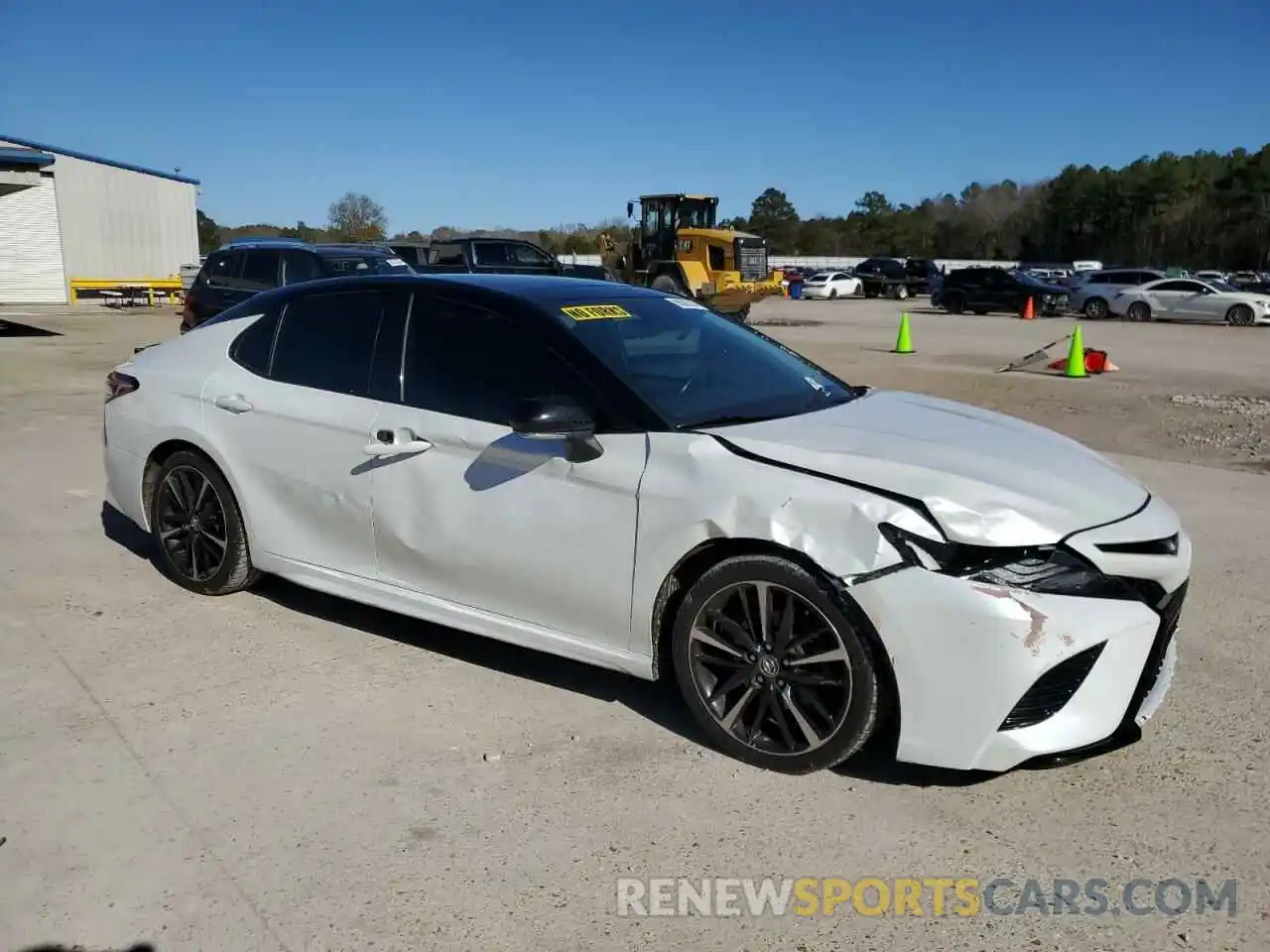 4 Photograph of a damaged car 4T1B61HK7KU286794 TOYOTA CAMRY 2019