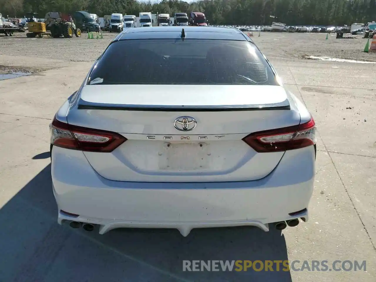 6 Photograph of a damaged car 4T1B61HK7KU286794 TOYOTA CAMRY 2019