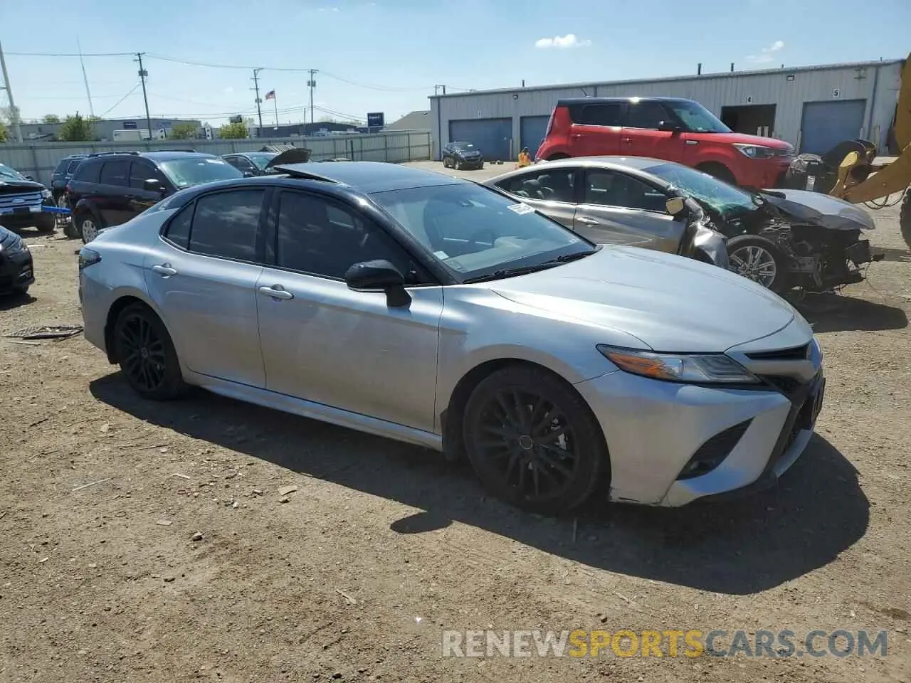 4 Photograph of a damaged car 4T1B61HK7KU293647 TOYOTA CAMRY 2019