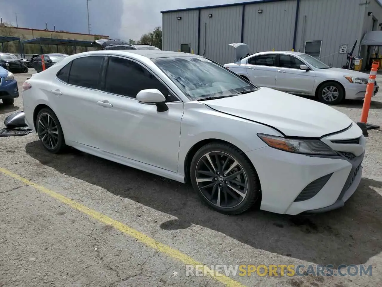4 Photograph of a damaged car 4T1B61HK7KU694678 TOYOTA CAMRY 2019