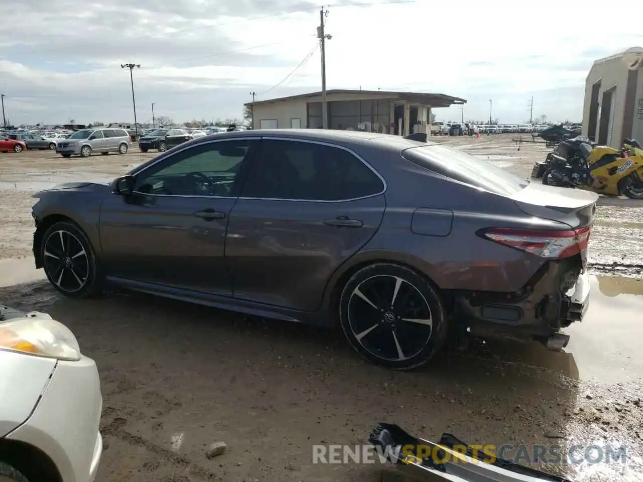 2 Photograph of a damaged car 4T1B61HK7KU716680 TOYOTA CAMRY 2019