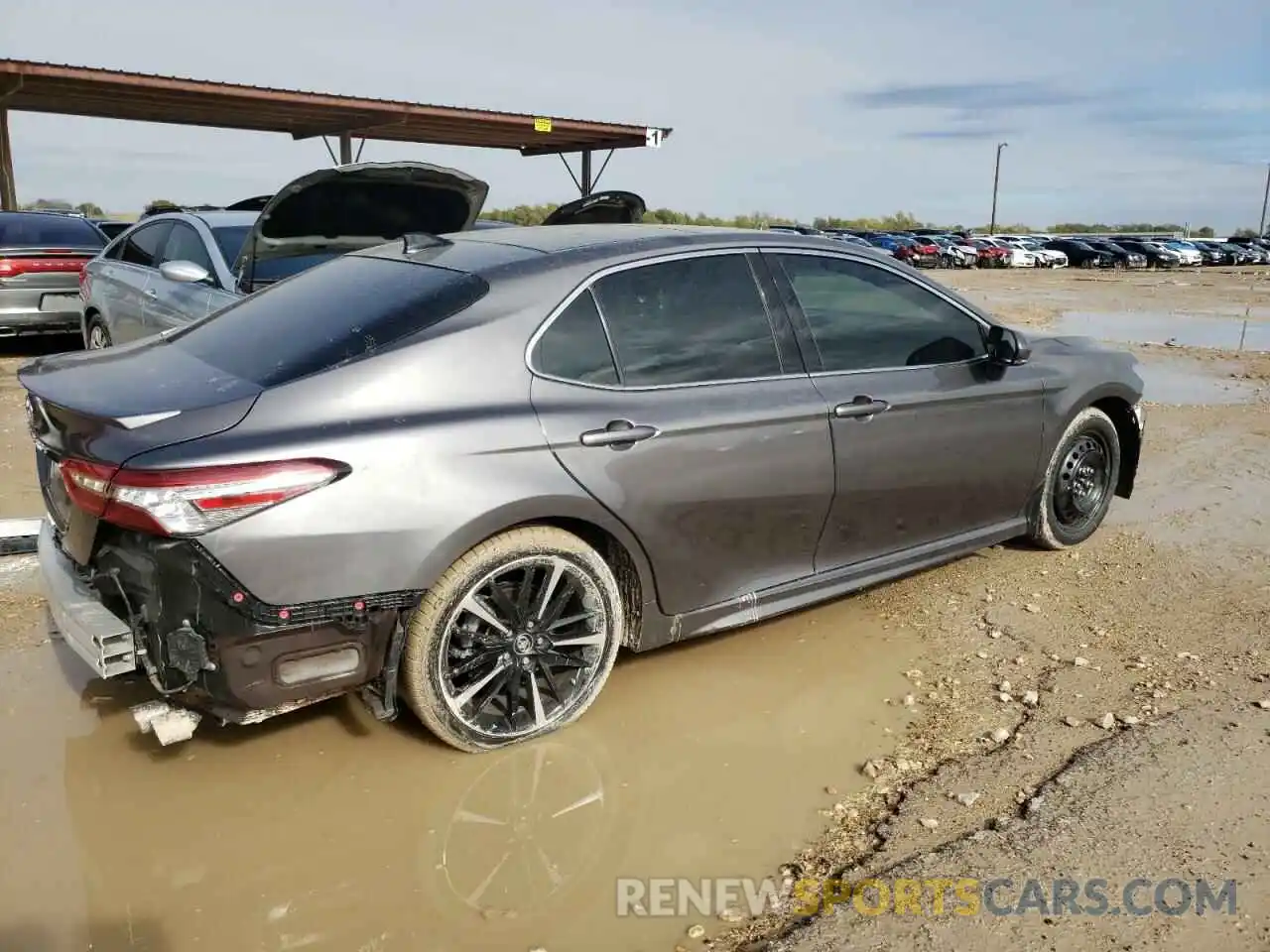 3 Photograph of a damaged car 4T1B61HK7KU716680 TOYOTA CAMRY 2019