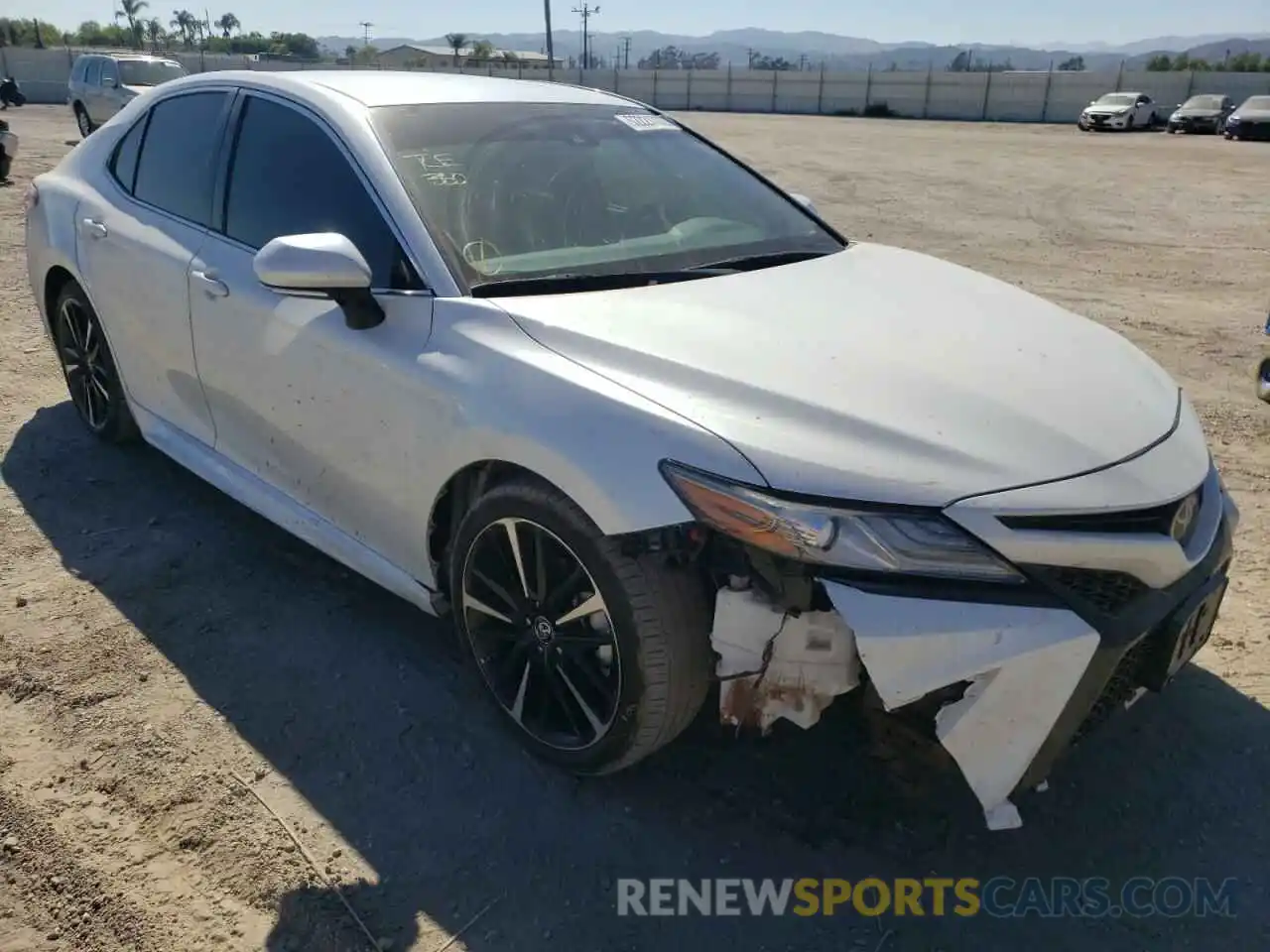 1 Photograph of a damaged car 4T1B61HK7KU738825 TOYOTA CAMRY 2019