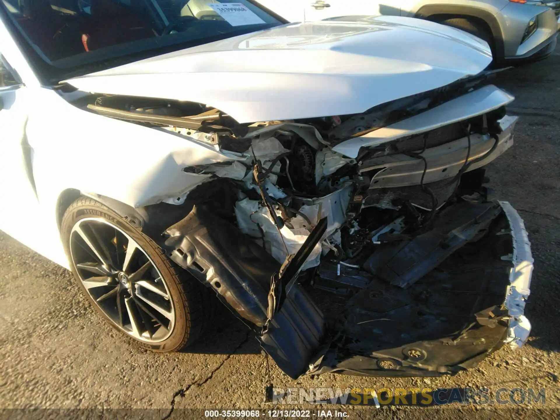 6 Photograph of a damaged car 4T1B61HK7KU765698 TOYOTA CAMRY 2019