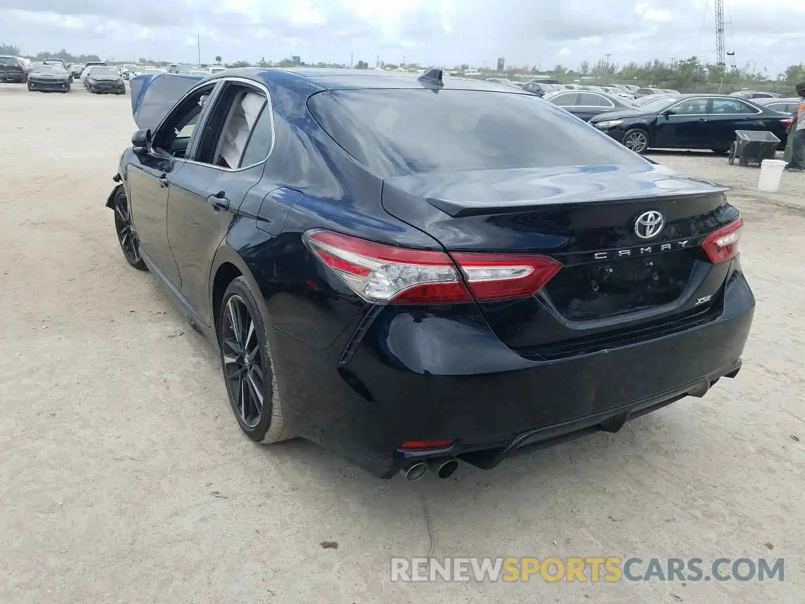 3 Photograph of a damaged car 4T1B61HK7KU805293 TOYOTA CAMRY 2019