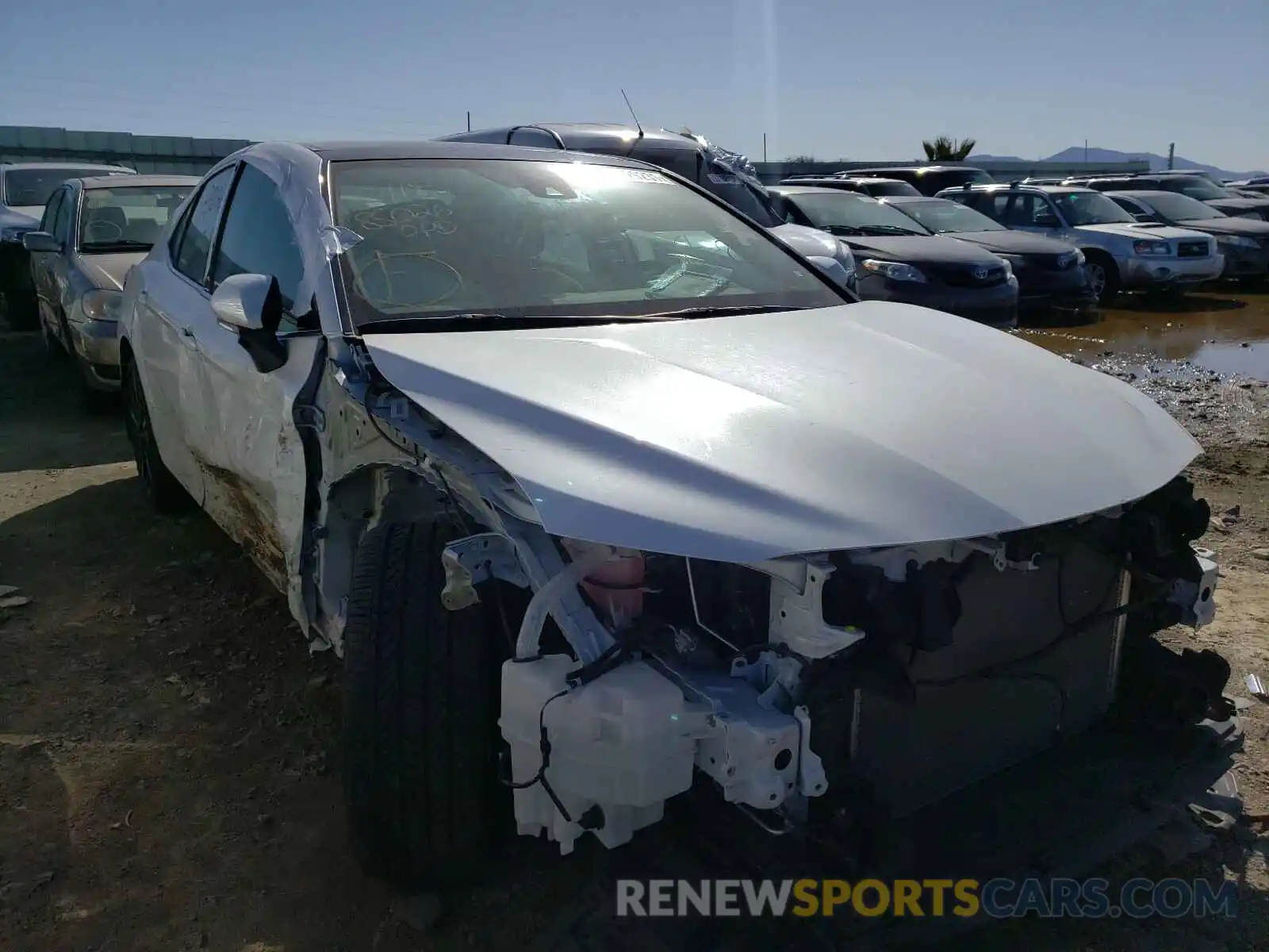 1 Photograph of a damaged car 4T1B61HK7KU850248 TOYOTA CAMRY 2019