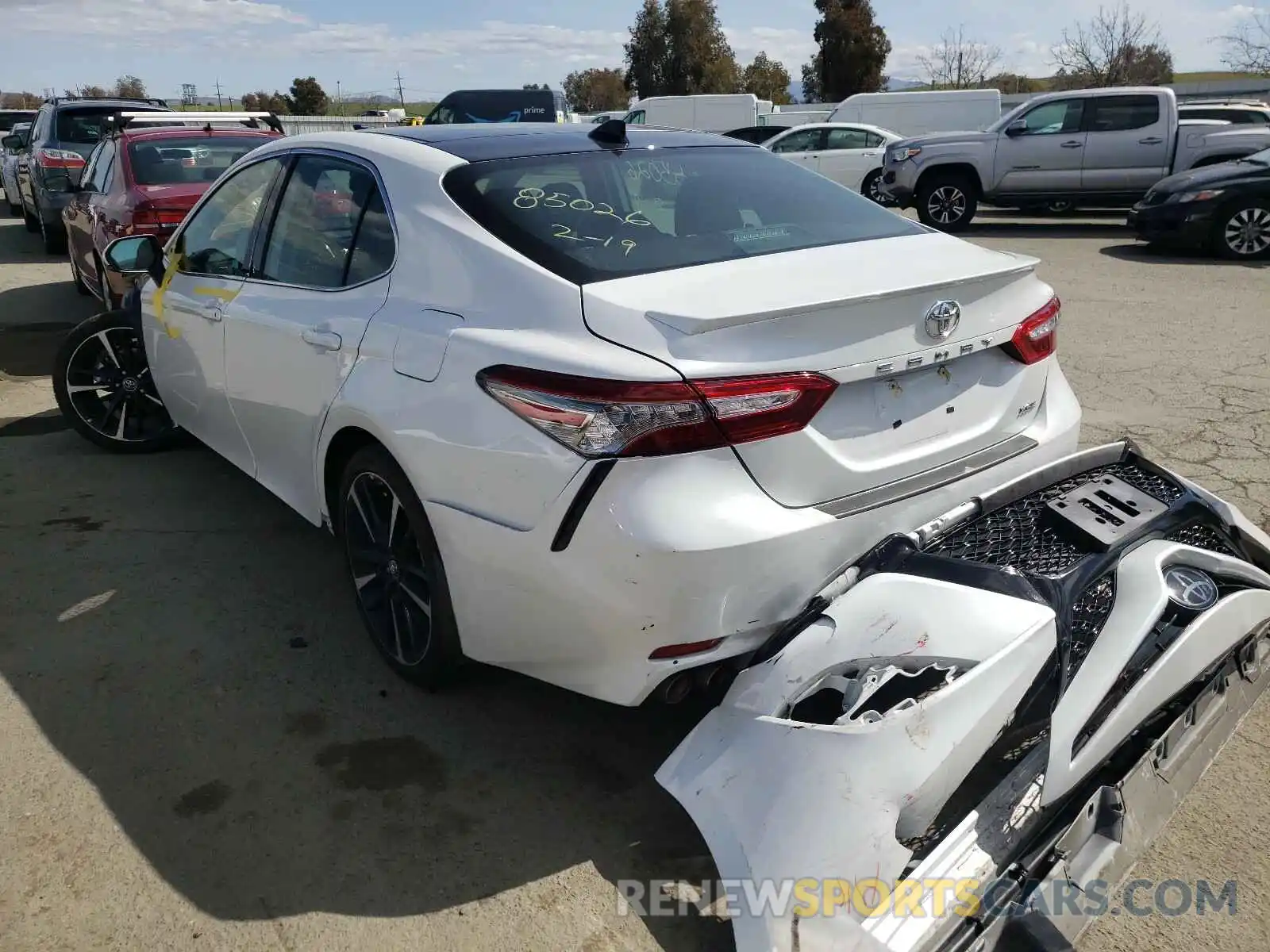 3 Photograph of a damaged car 4T1B61HK7KU850248 TOYOTA CAMRY 2019