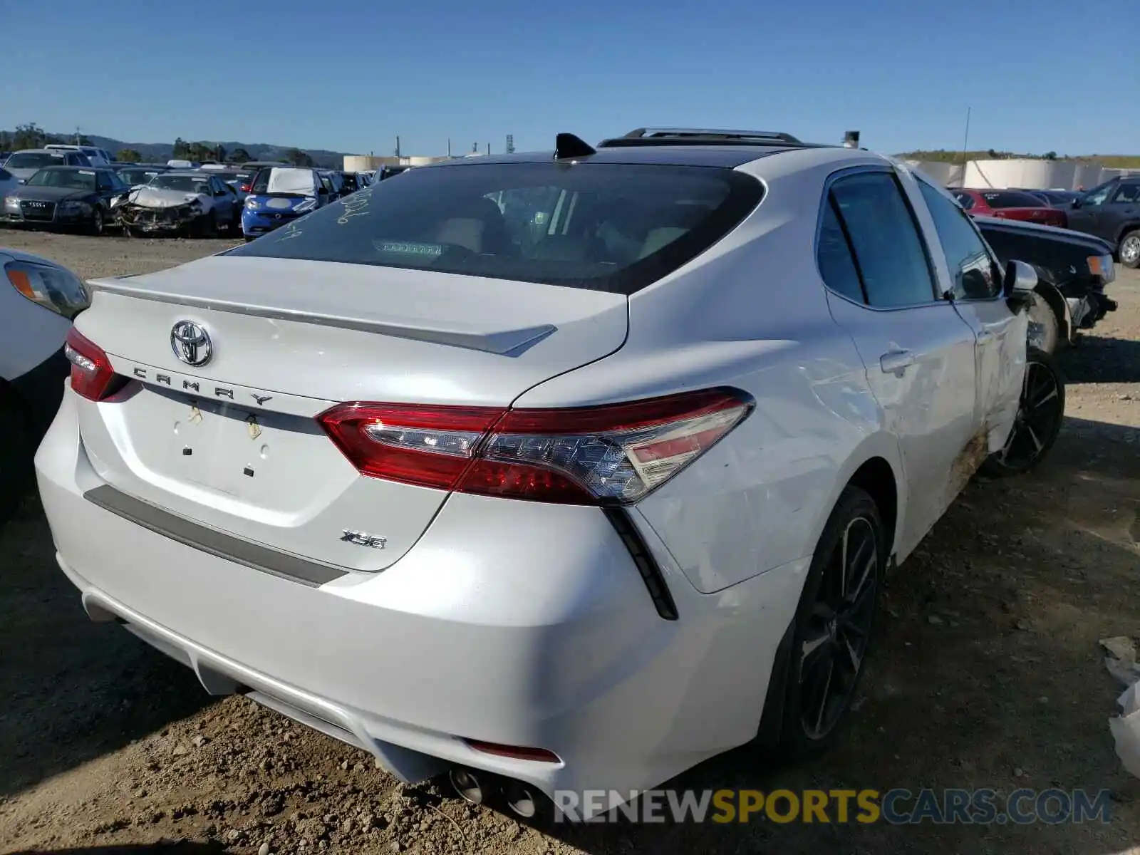 4 Photograph of a damaged car 4T1B61HK7KU850248 TOYOTA CAMRY 2019