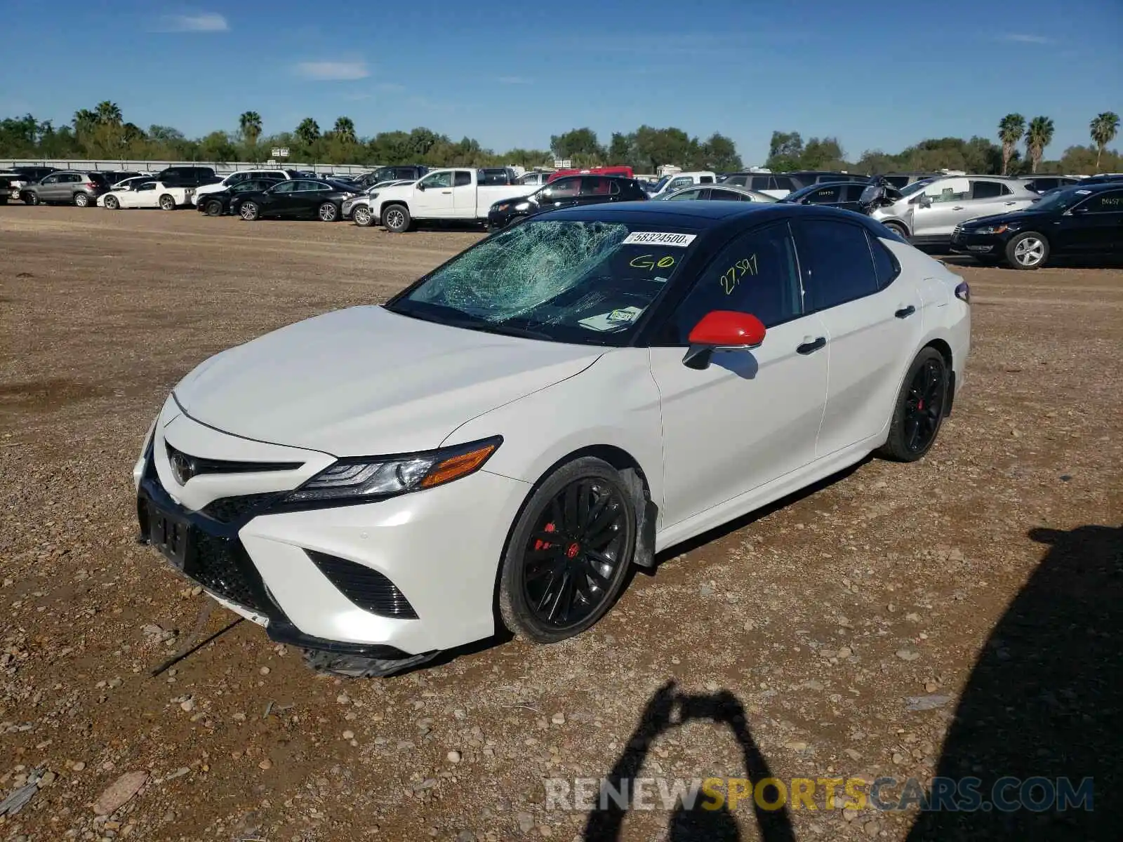 2 Photograph of a damaged car 4T1B61HK8KU161061 TOYOTA CAMRY 2019