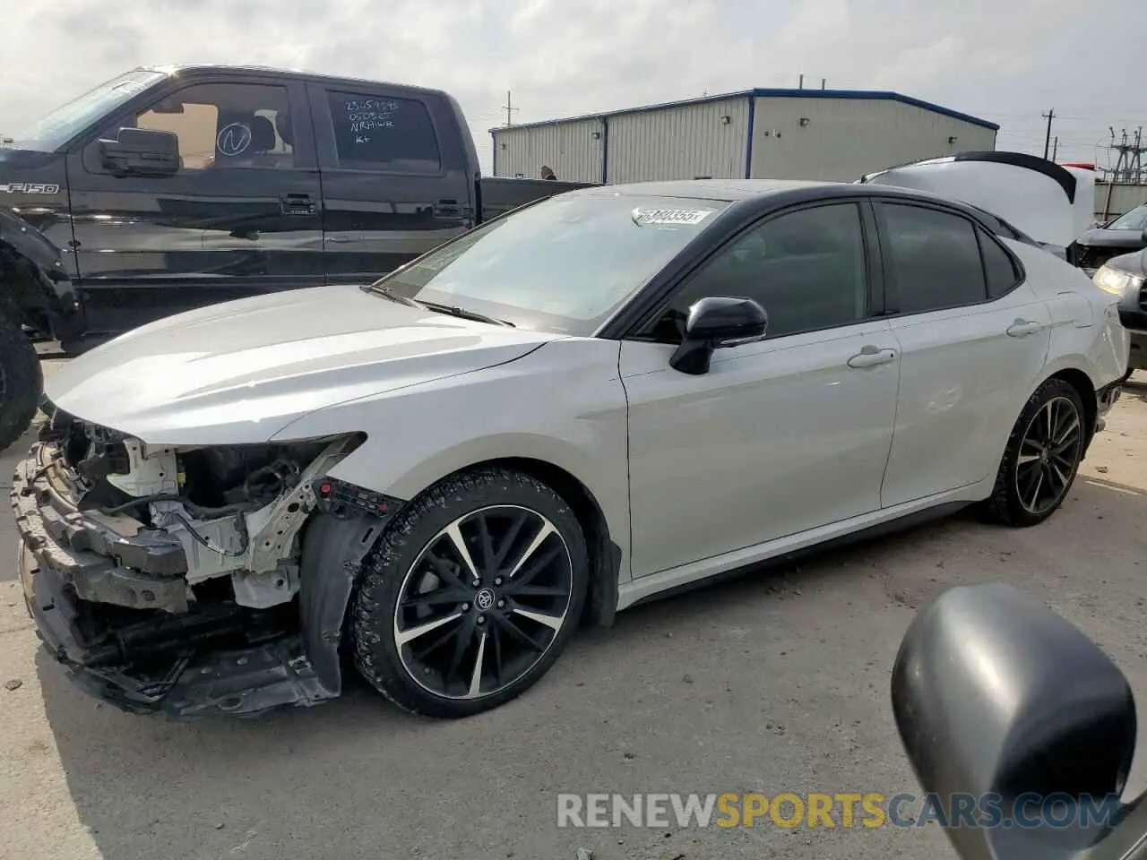 1 Photograph of a damaged car 4T1B61HK8KU168236 TOYOTA CAMRY 2019