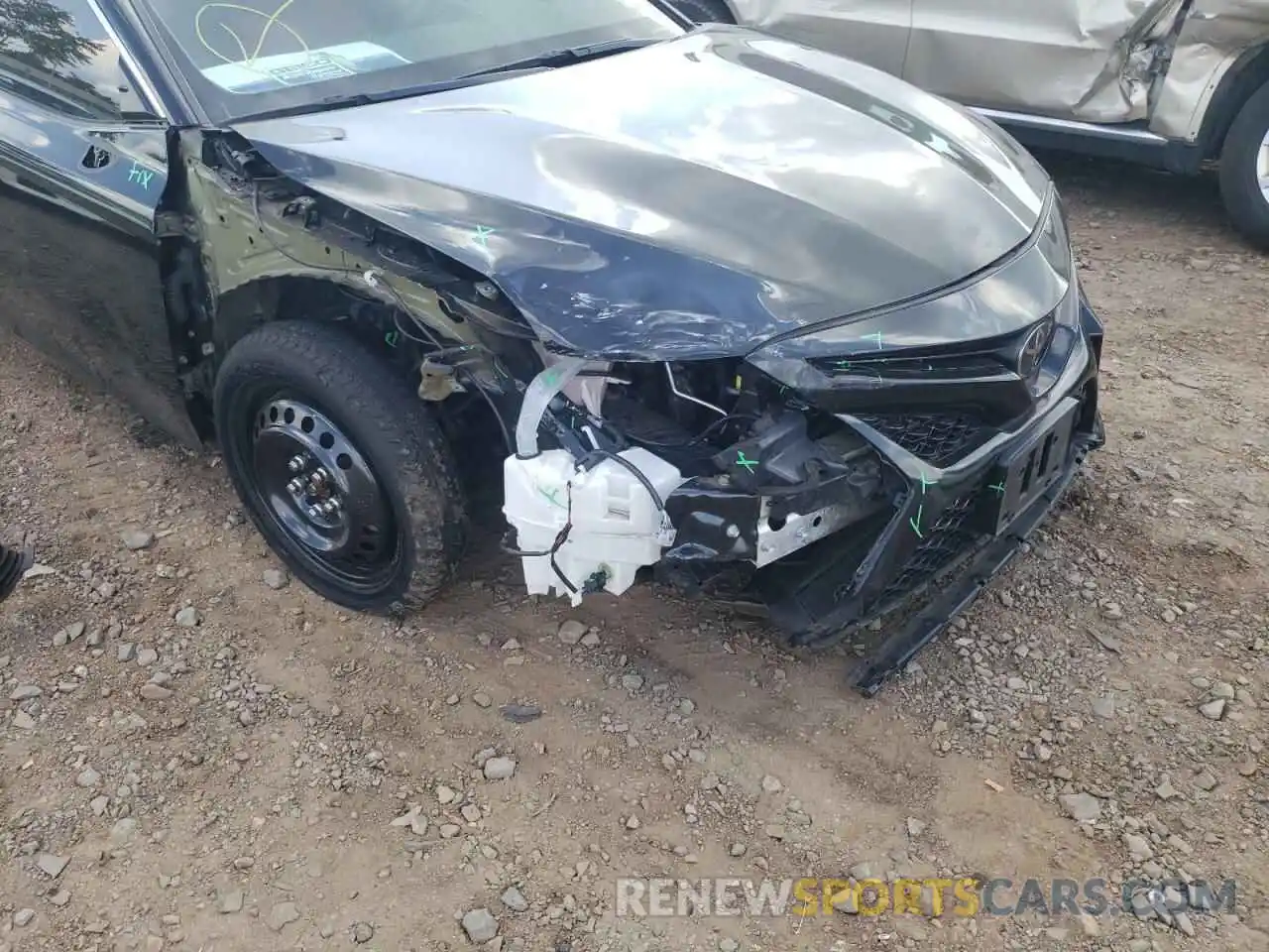 9 Photograph of a damaged car 4T1B61HK8KU184663 TOYOTA CAMRY 2019