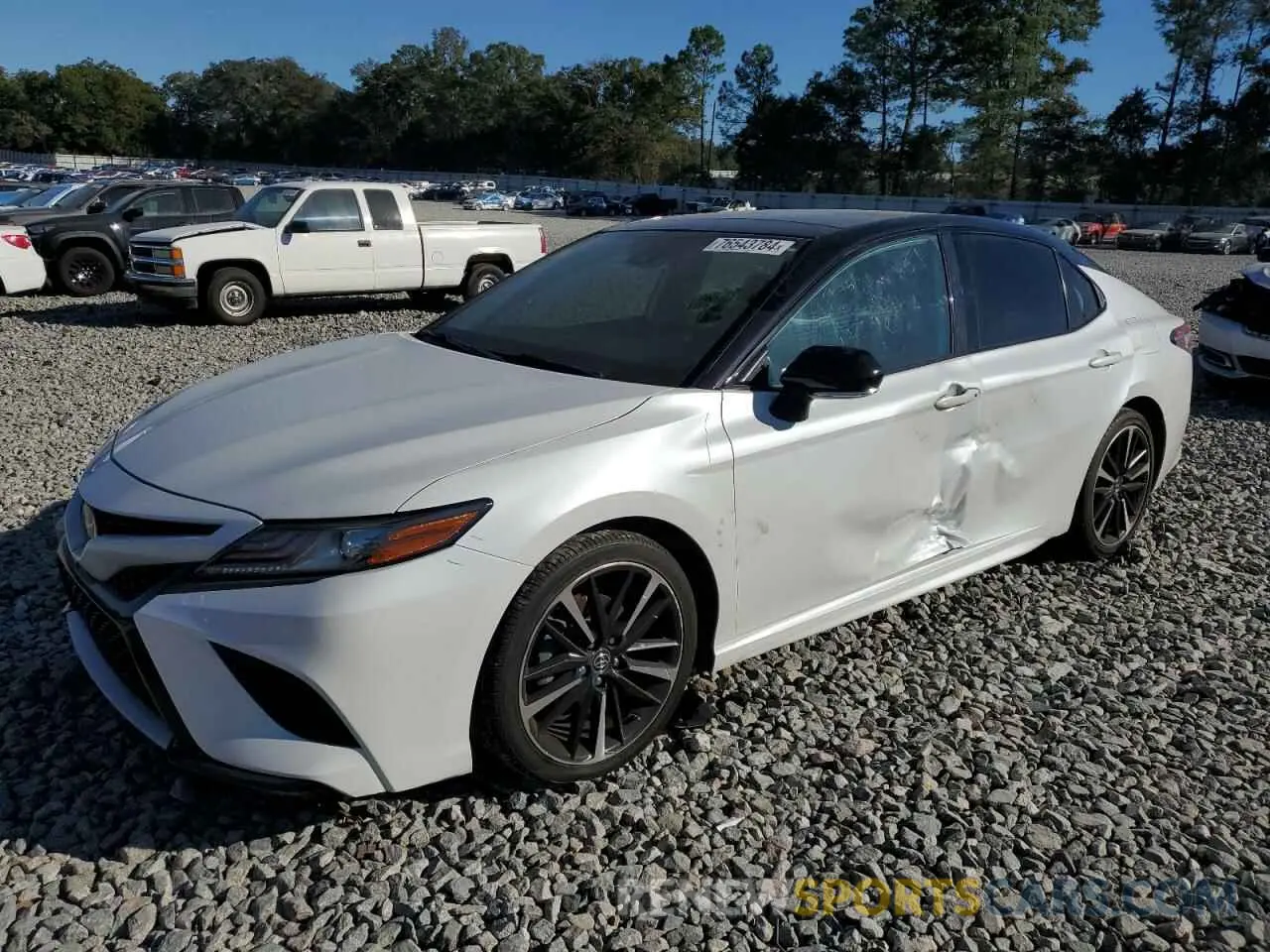 1 Photograph of a damaged car 4T1B61HK8KU187482 TOYOTA CAMRY 2019