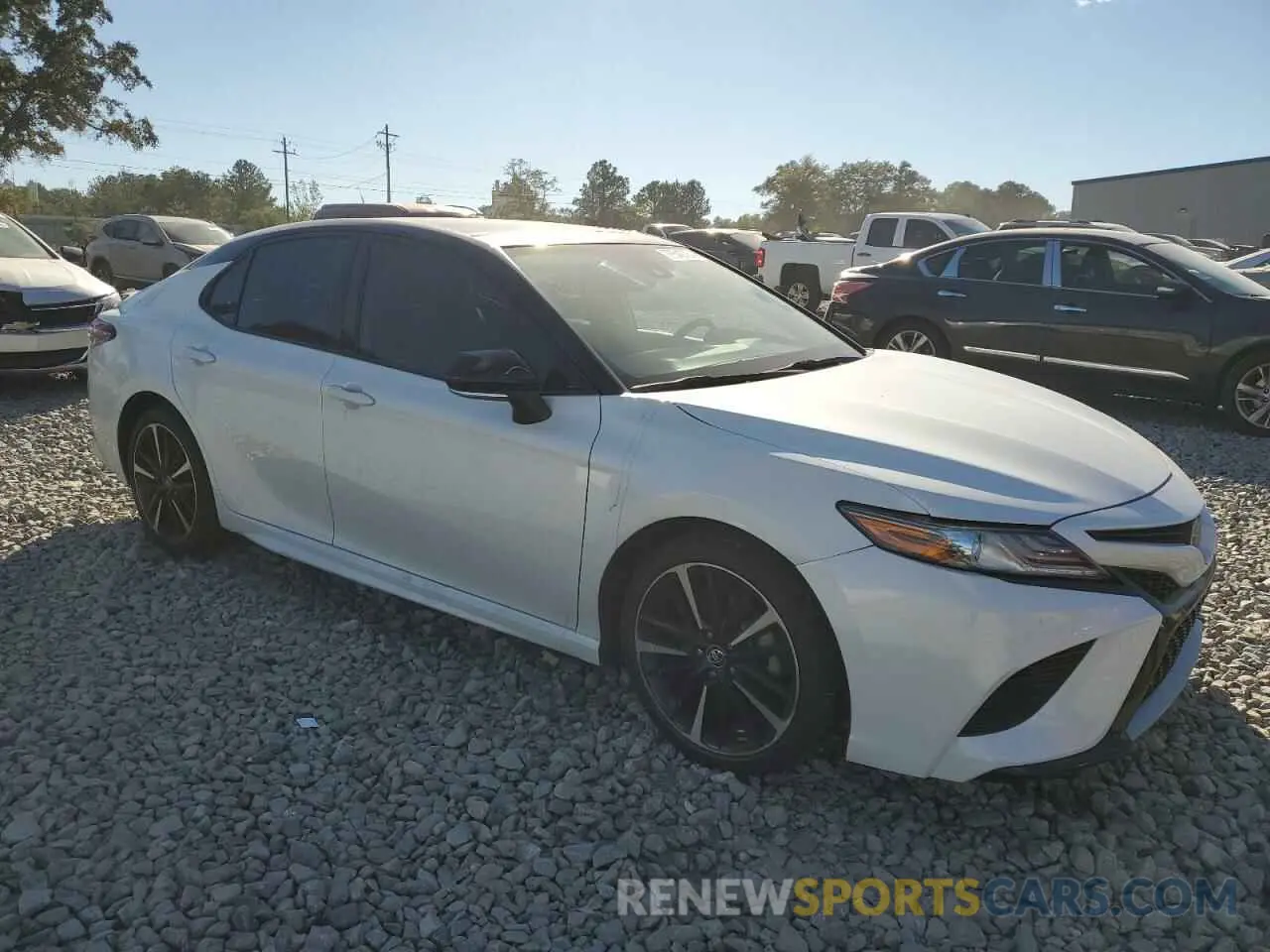 4 Photograph of a damaged car 4T1B61HK8KU187482 TOYOTA CAMRY 2019