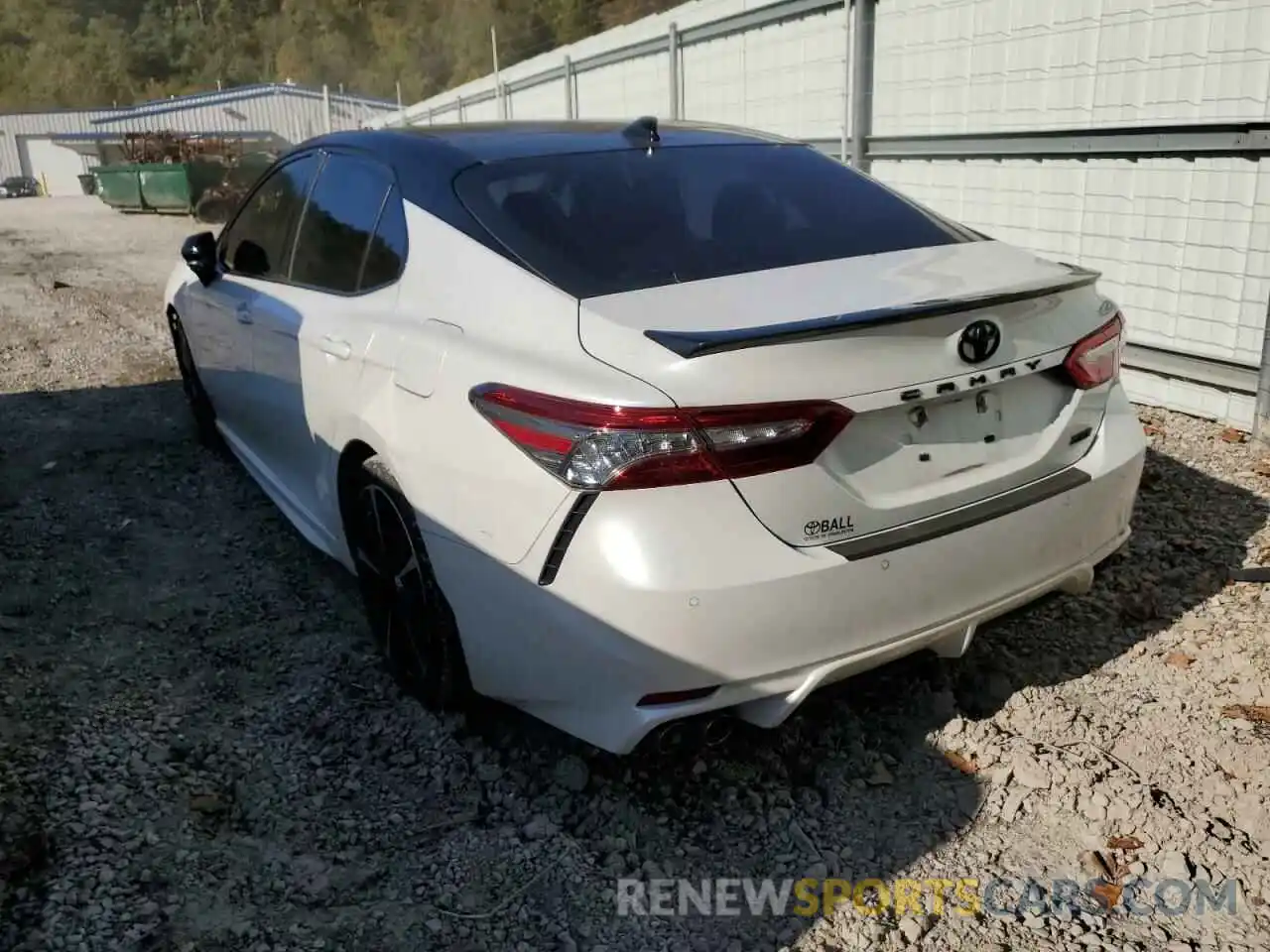 3 Photograph of a damaged car 4T1B61HK8KU194416 TOYOTA CAMRY 2019