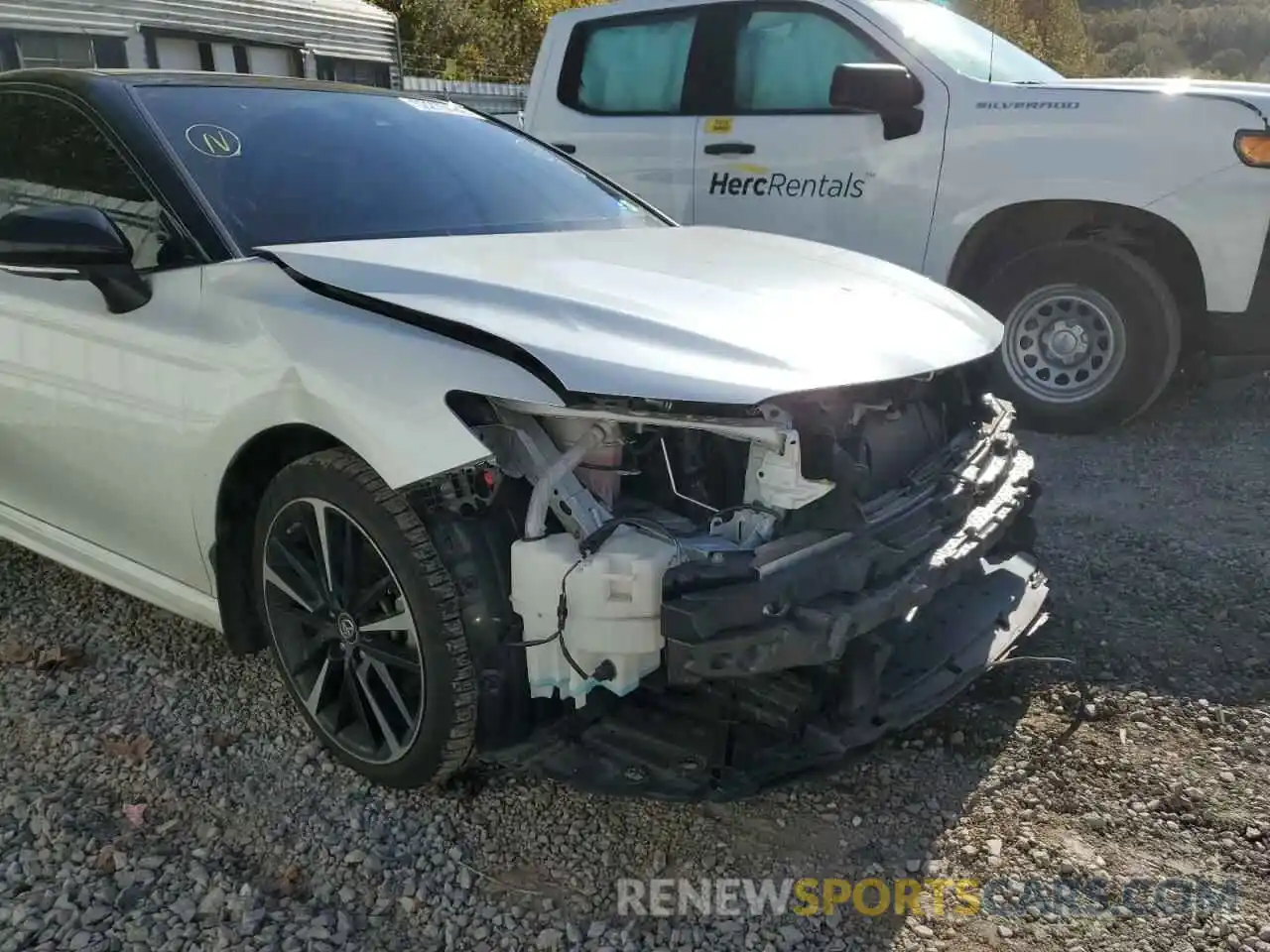 9 Photograph of a damaged car 4T1B61HK8KU194416 TOYOTA CAMRY 2019