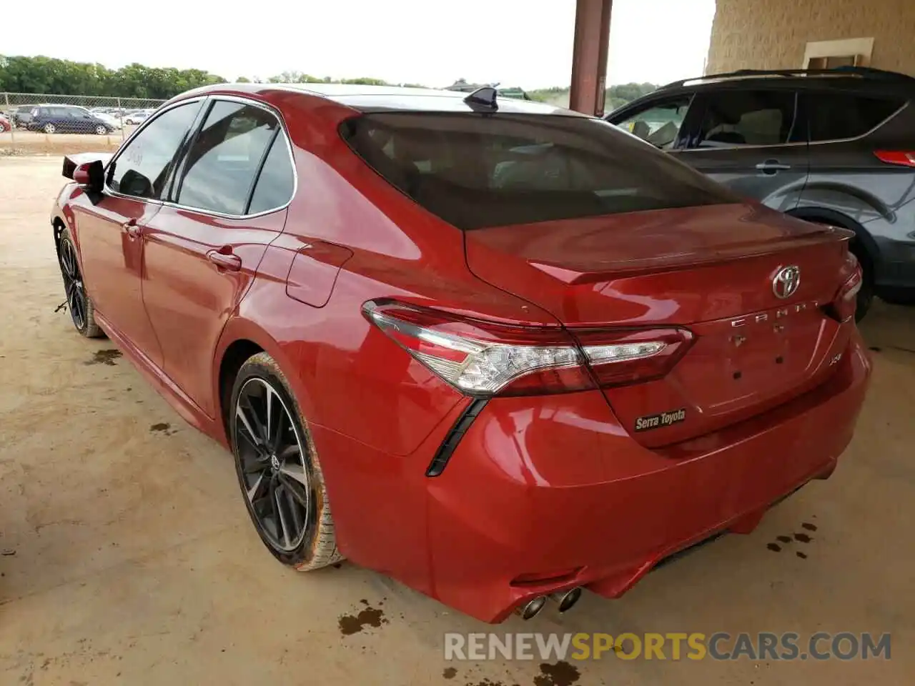 3 Photograph of a damaged car 4T1B61HK8KU198739 TOYOTA CAMRY 2019