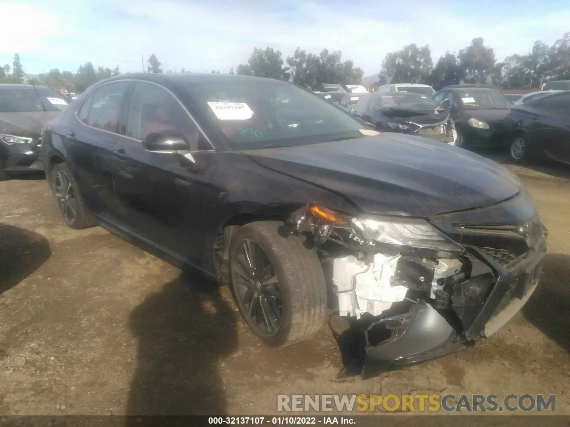 1 Photograph of a damaged car 4T1B61HK8KU219802 TOYOTA CAMRY 2019